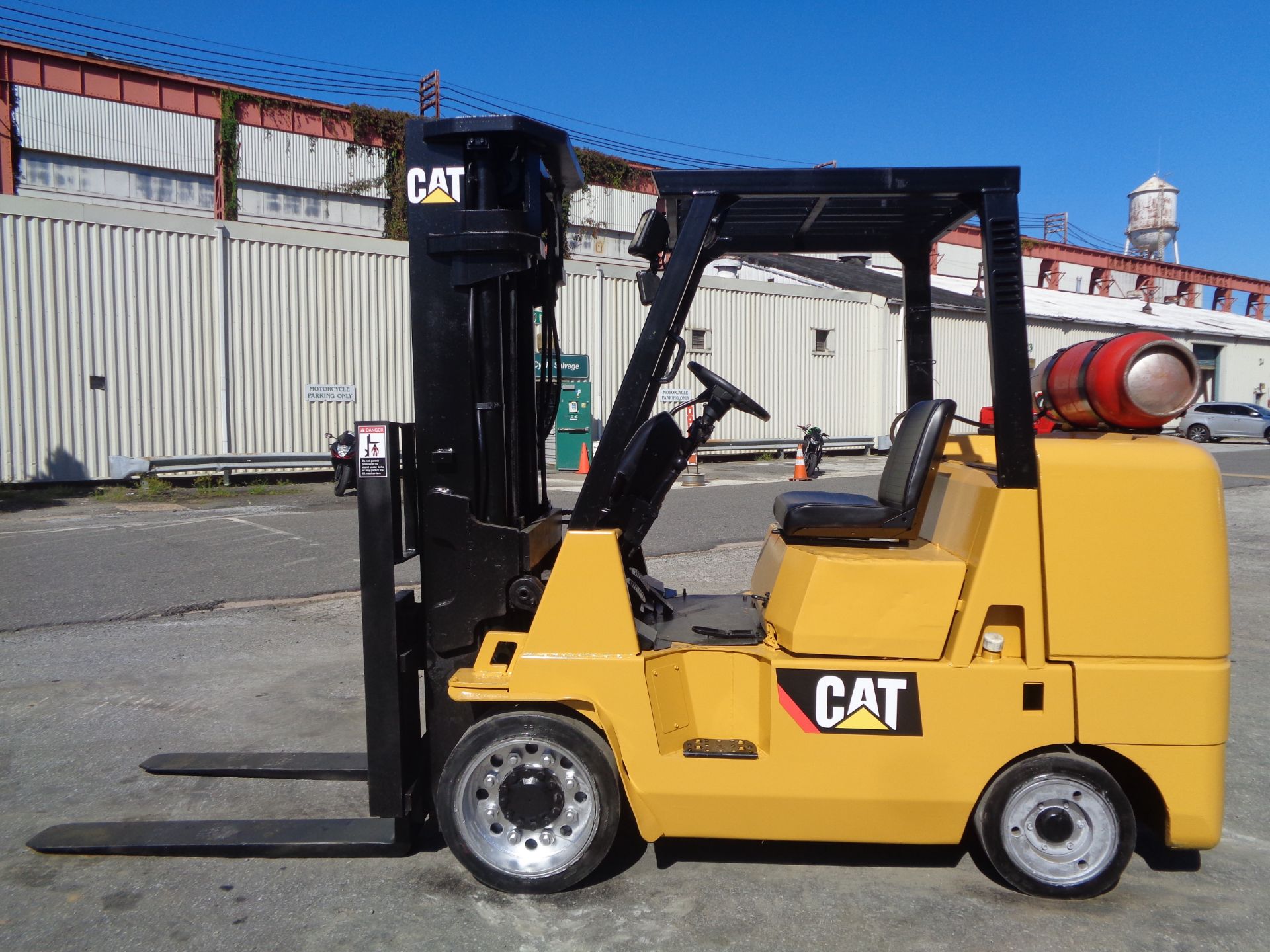 Caterpillar GC45K-SWB 10,000lbs Forklift