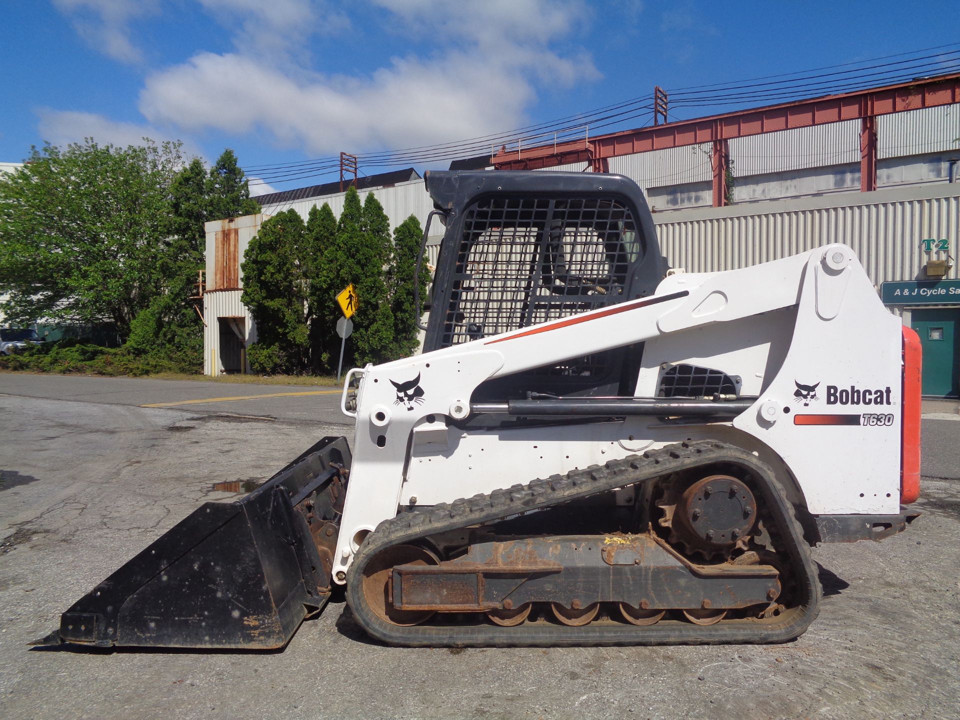 2015 Bobcat T630 Skid Steer Track Loader - Image 2 of 25