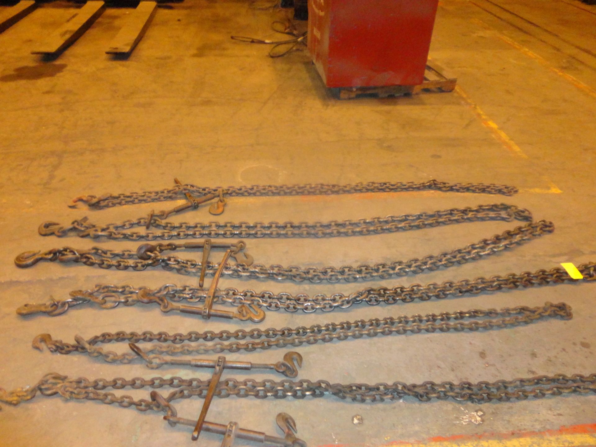 Lot of Six 5/8" and 1/2" Chains with Binders (#18) - Image 7 of 10