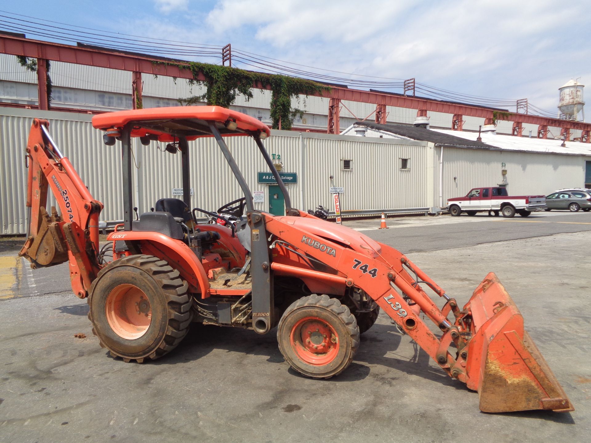 Kubota L39 Backhoe - Image 10 of 21