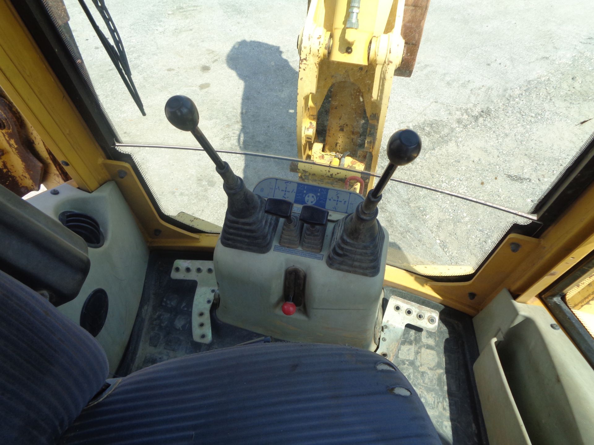 Komatsu WB140 Backhoe - Image 24 of 24