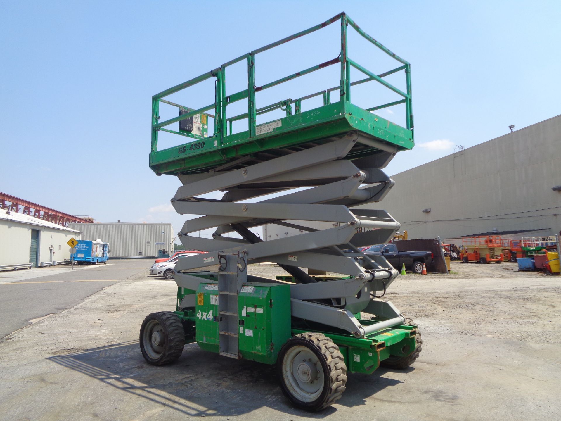 2008 Genie GS4390 43ft Rough Terrain 4x4 Scissor Lift - Image 10 of 33