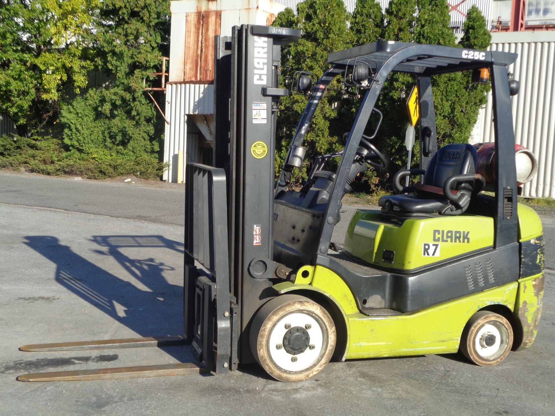 2014 Clark C25CL 5,000lbs Forklift - Image 17 of 21