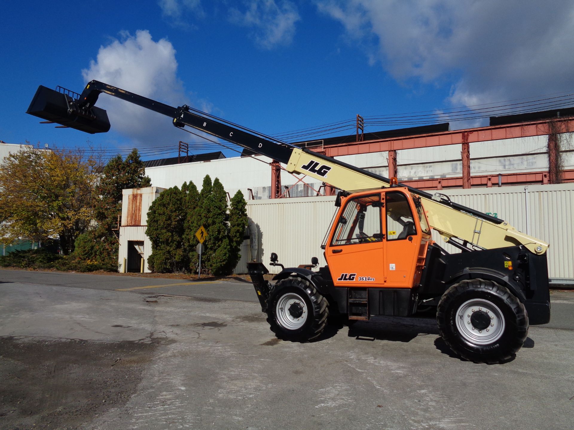 2016 JLG 3614RS 8,000lb Telescopic Forklift Only 356 Hours - Image 13 of 21