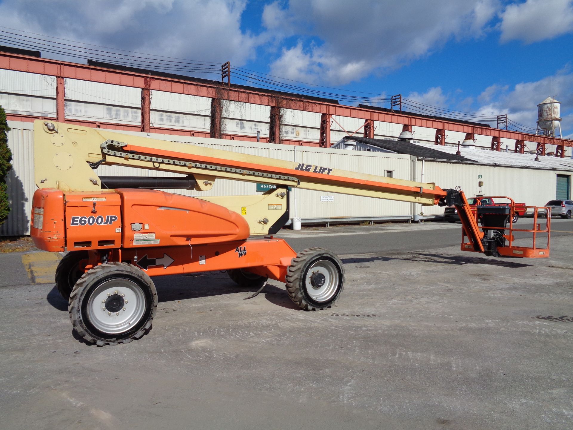 2015 JLG E600JP 60ft Boom Lift - Image 4 of 24