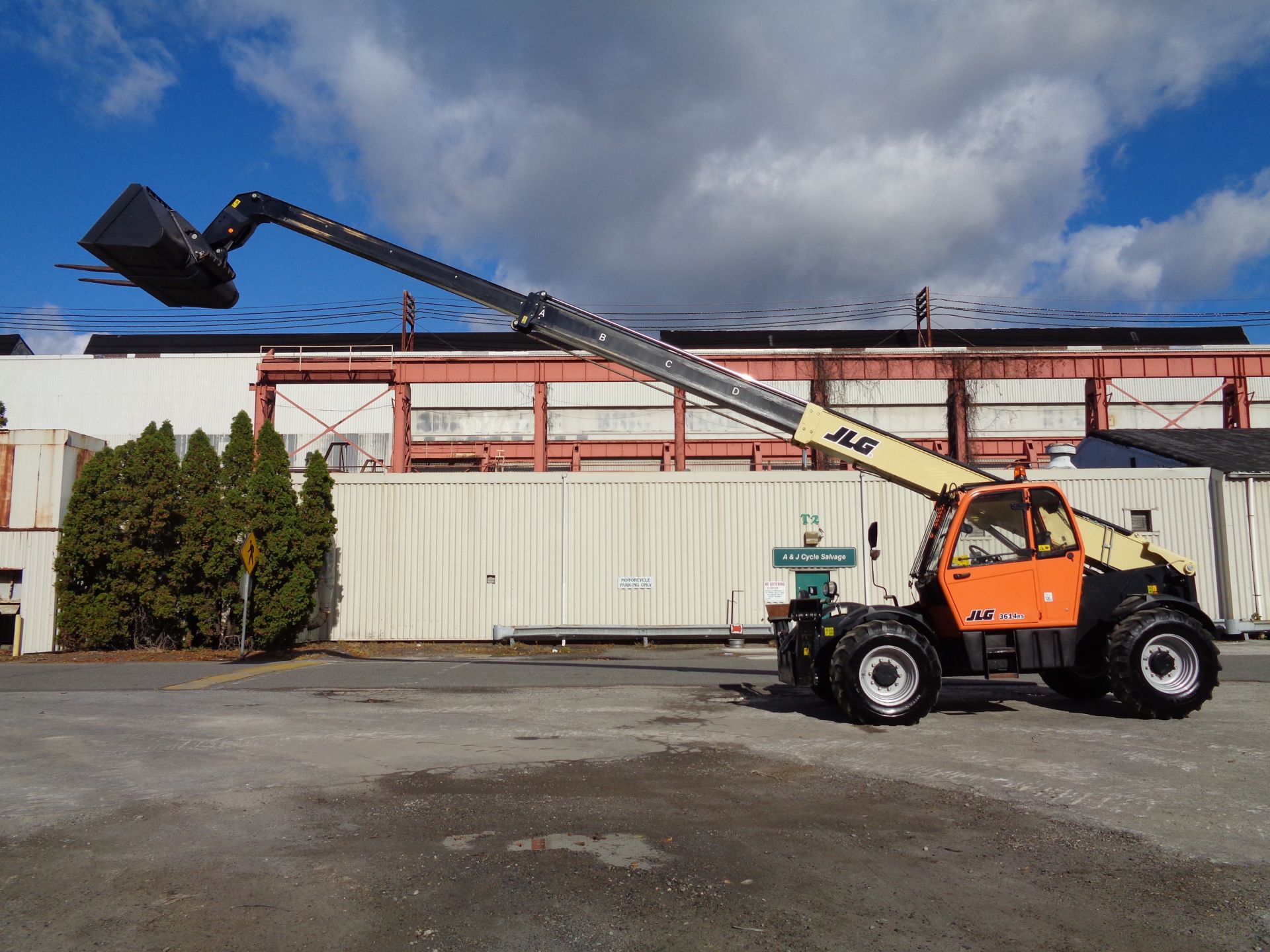 2016 JLG 3614RS 8,000lb Telescopic Forklift Only 356 Hours - Image 15 of 21