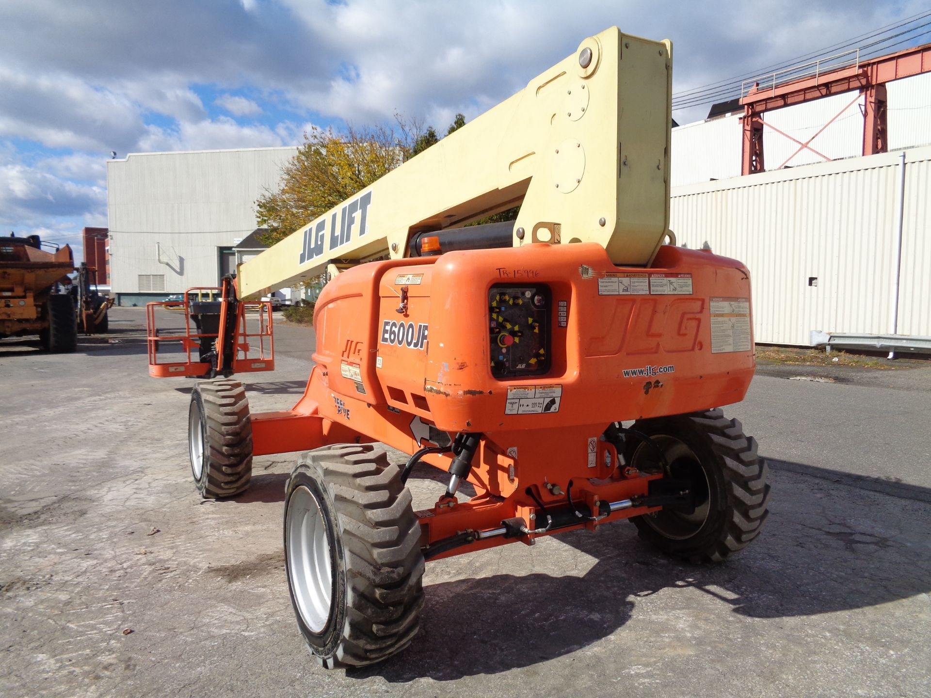 2015 JLG E600JP 60ft Boom Lift - Image 13 of 24