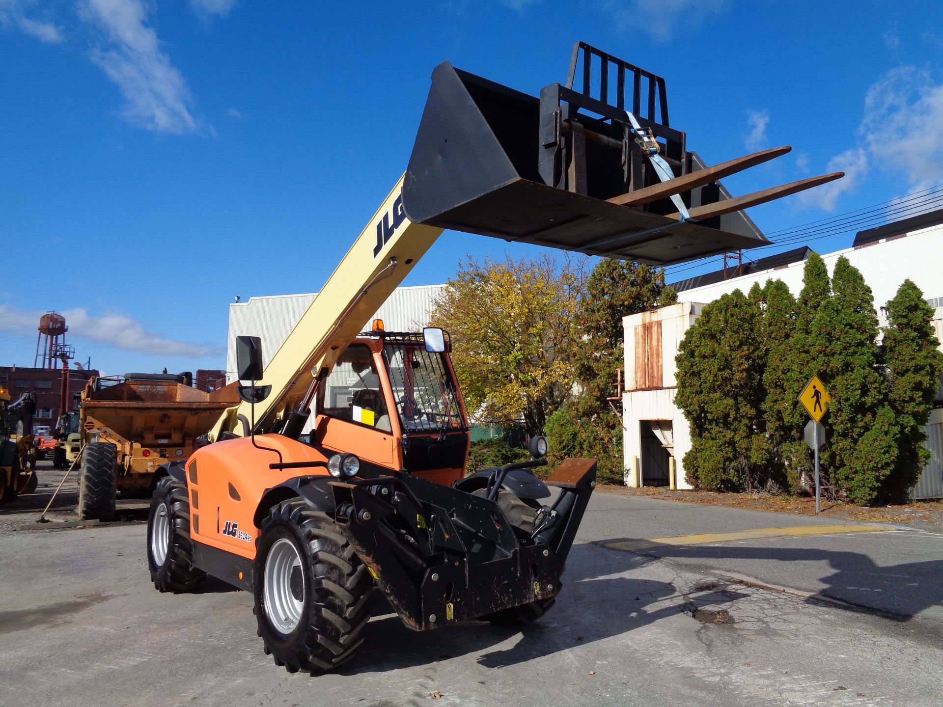 2016 JLG 3614RS 8,000lb Telescopic Forklift Only 356 Hours - Image 11 of 21