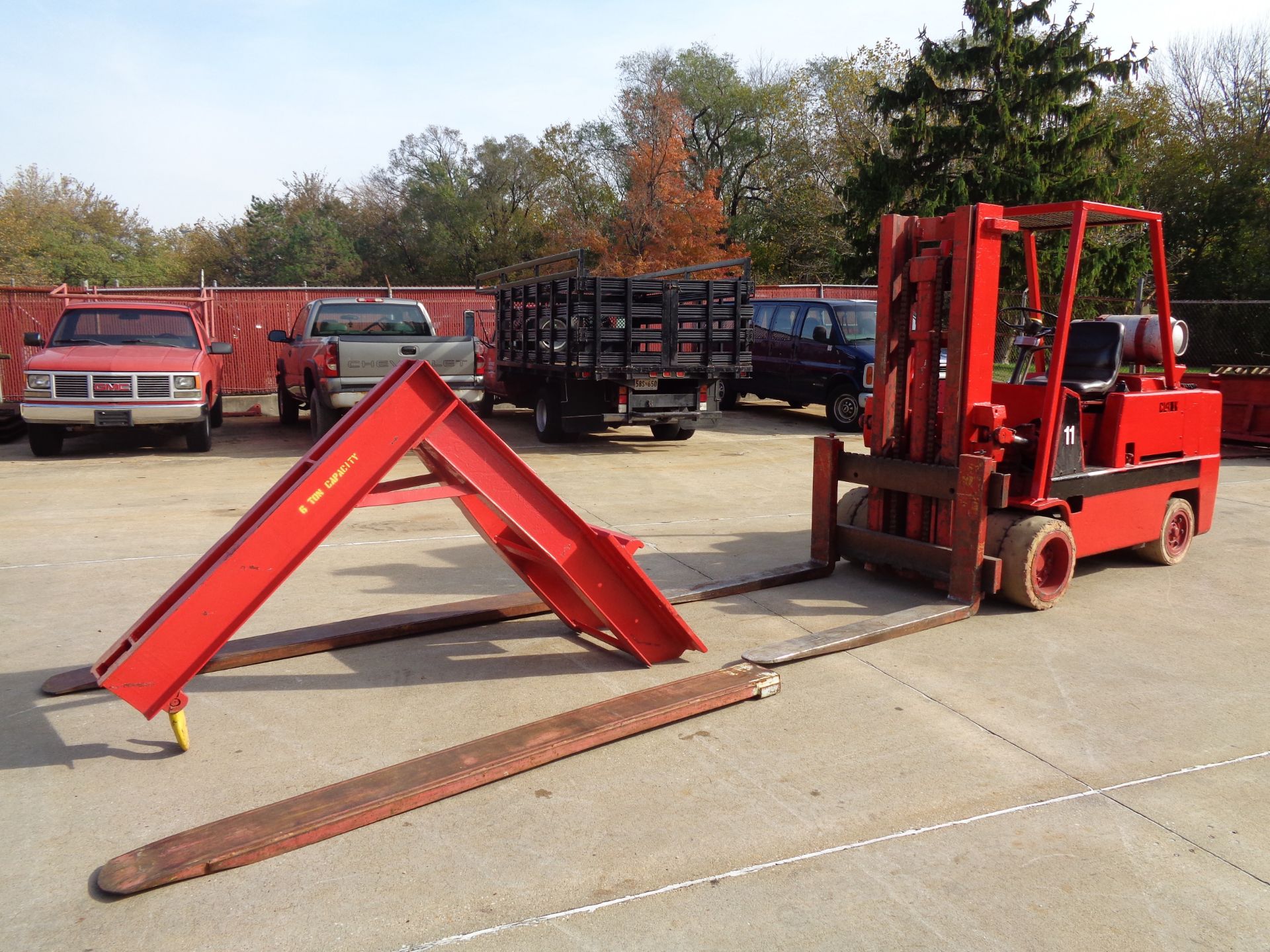 Clark C500-120 Forklift plus boom - 12,000 lbs - Image 11 of 11