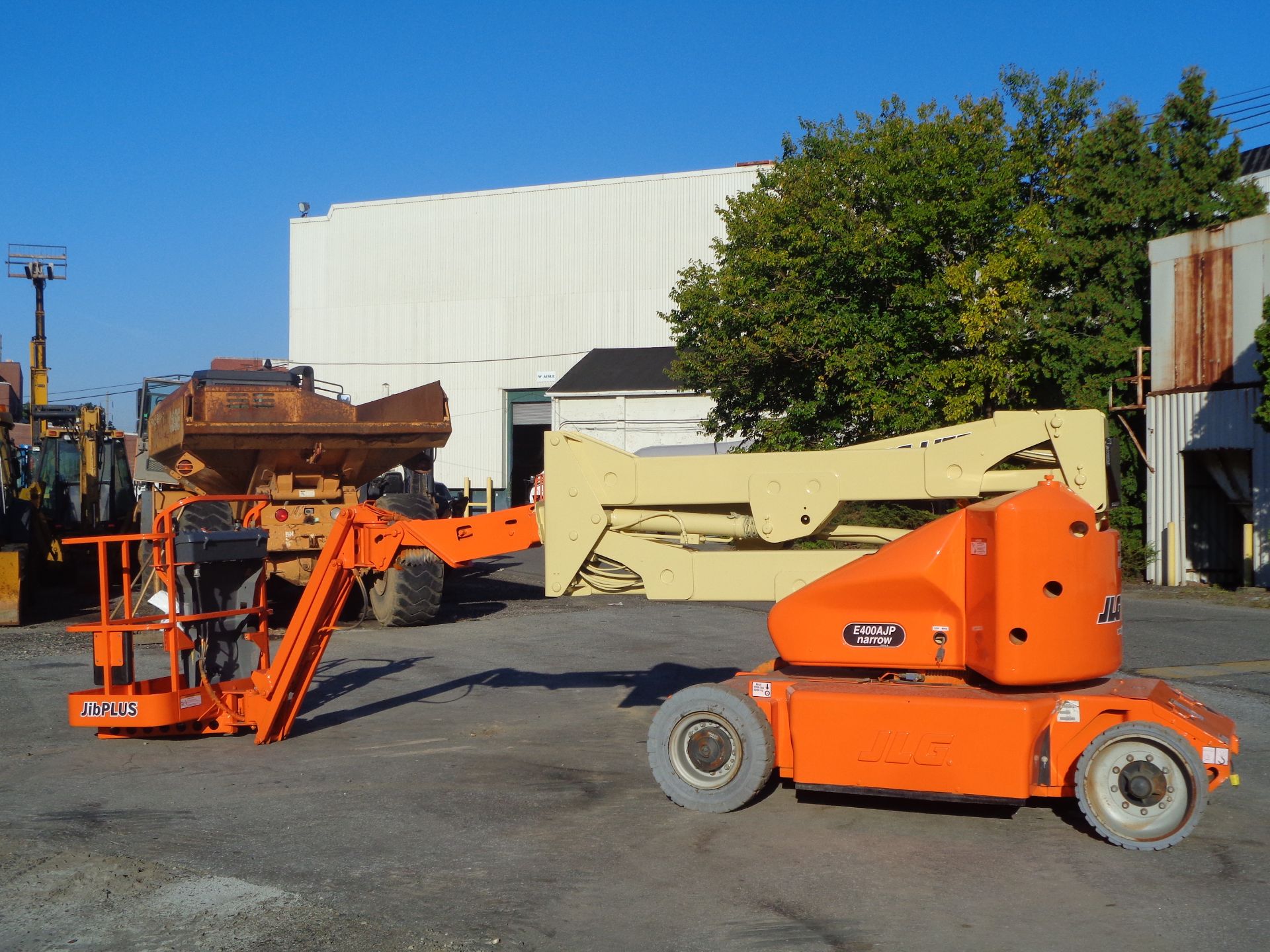 2011 JLG E400AJPN 40ft Electric Boom Lift - Image 2 of 24