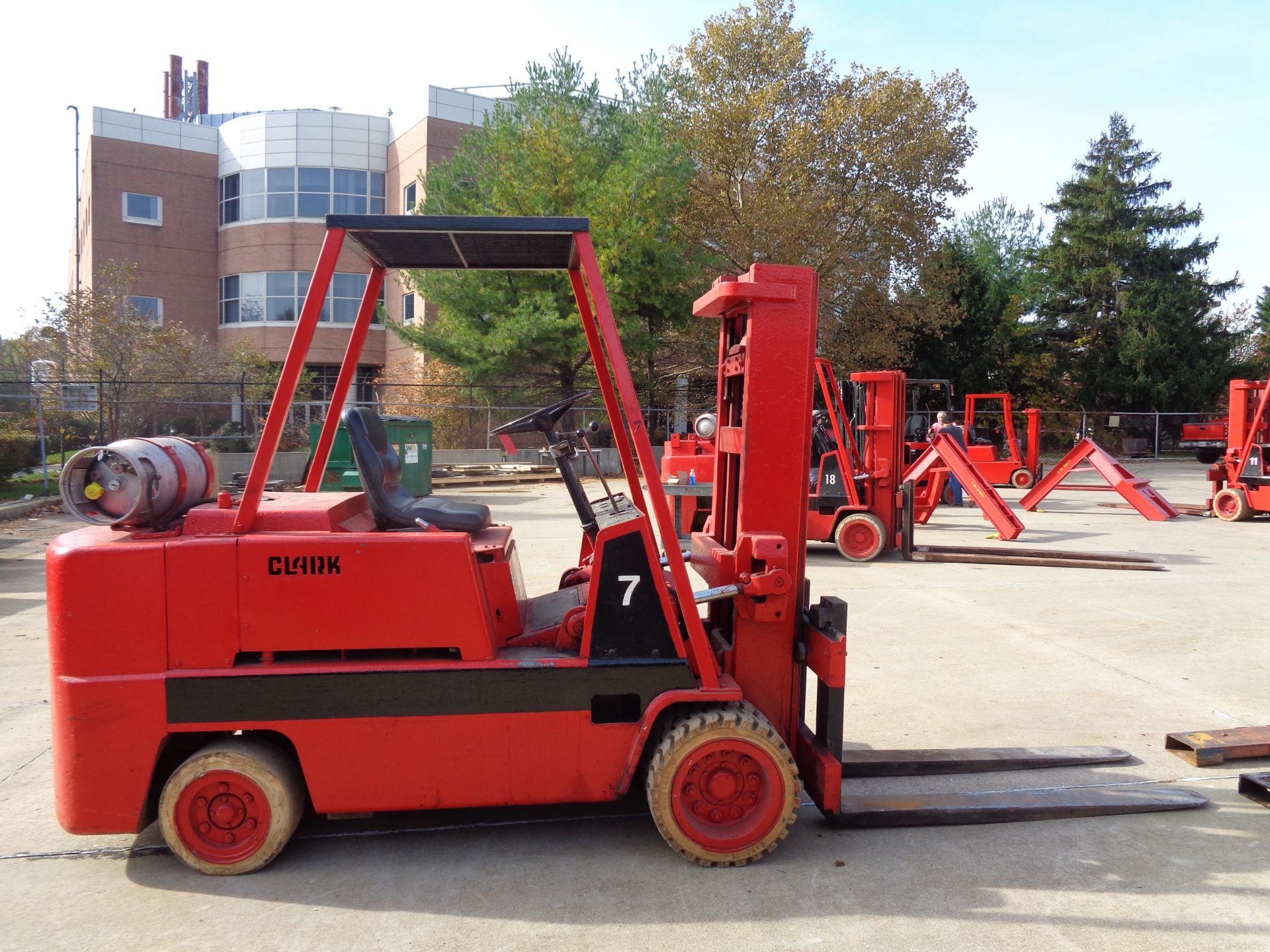 Clark C500-H120 Forklift- 12,000 lbs - Image 6 of 10