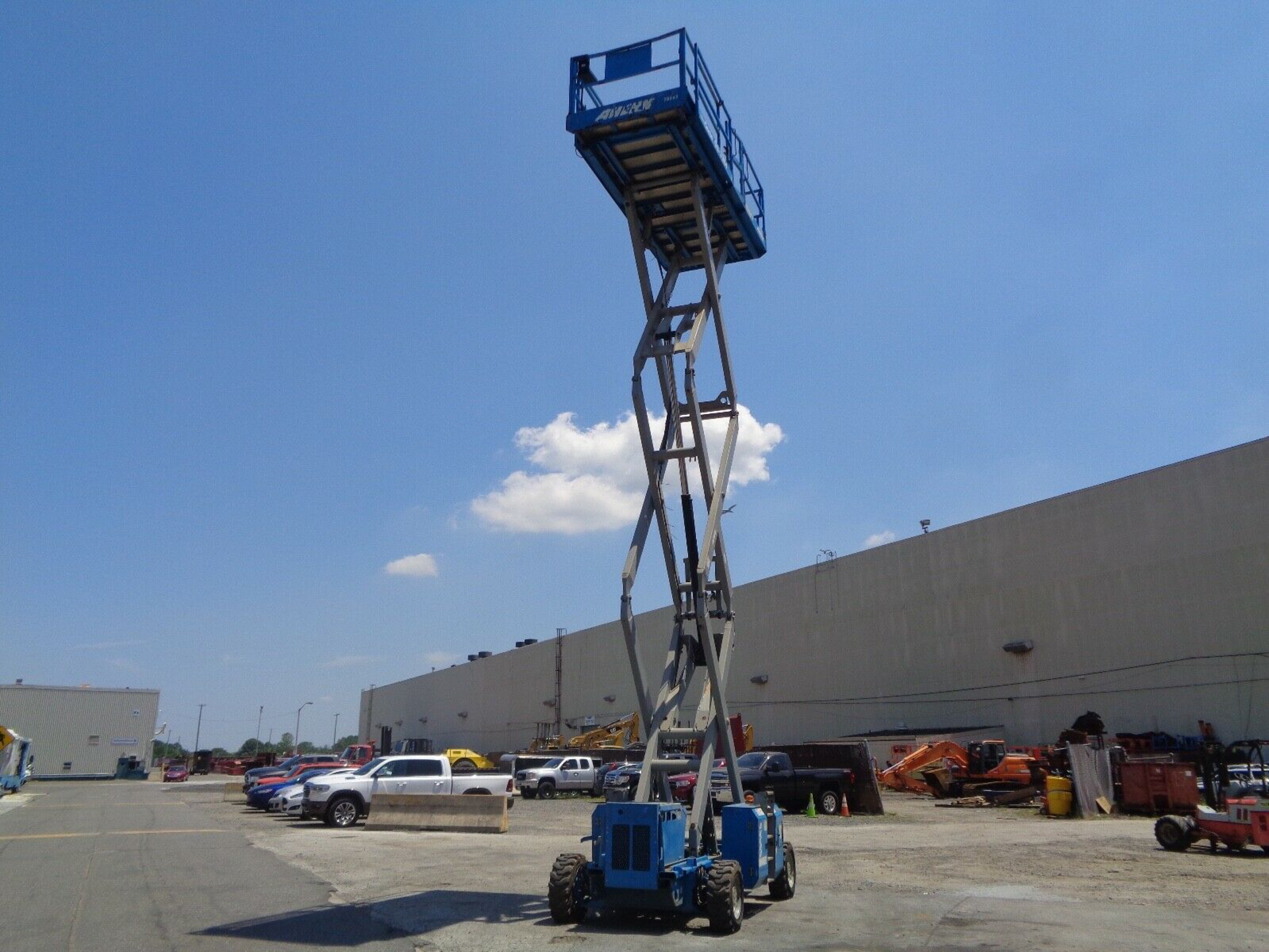 2008 Genie GS3384 Rough Terrain 4x4 33ft Scissor Lift - Image 12 of 12