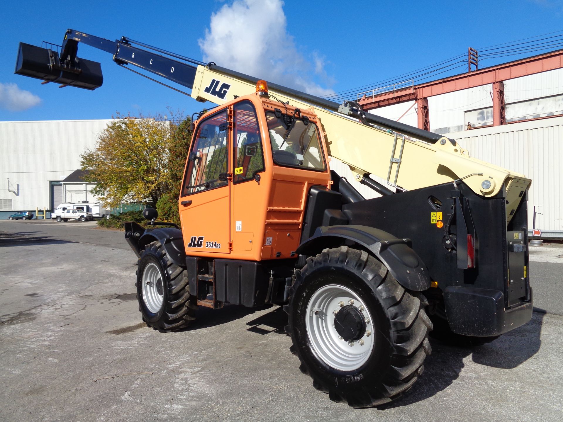 2016 JLG 3614RS 8,000lb Telescopic Forklift Only 356 Hours - Image 6 of 21