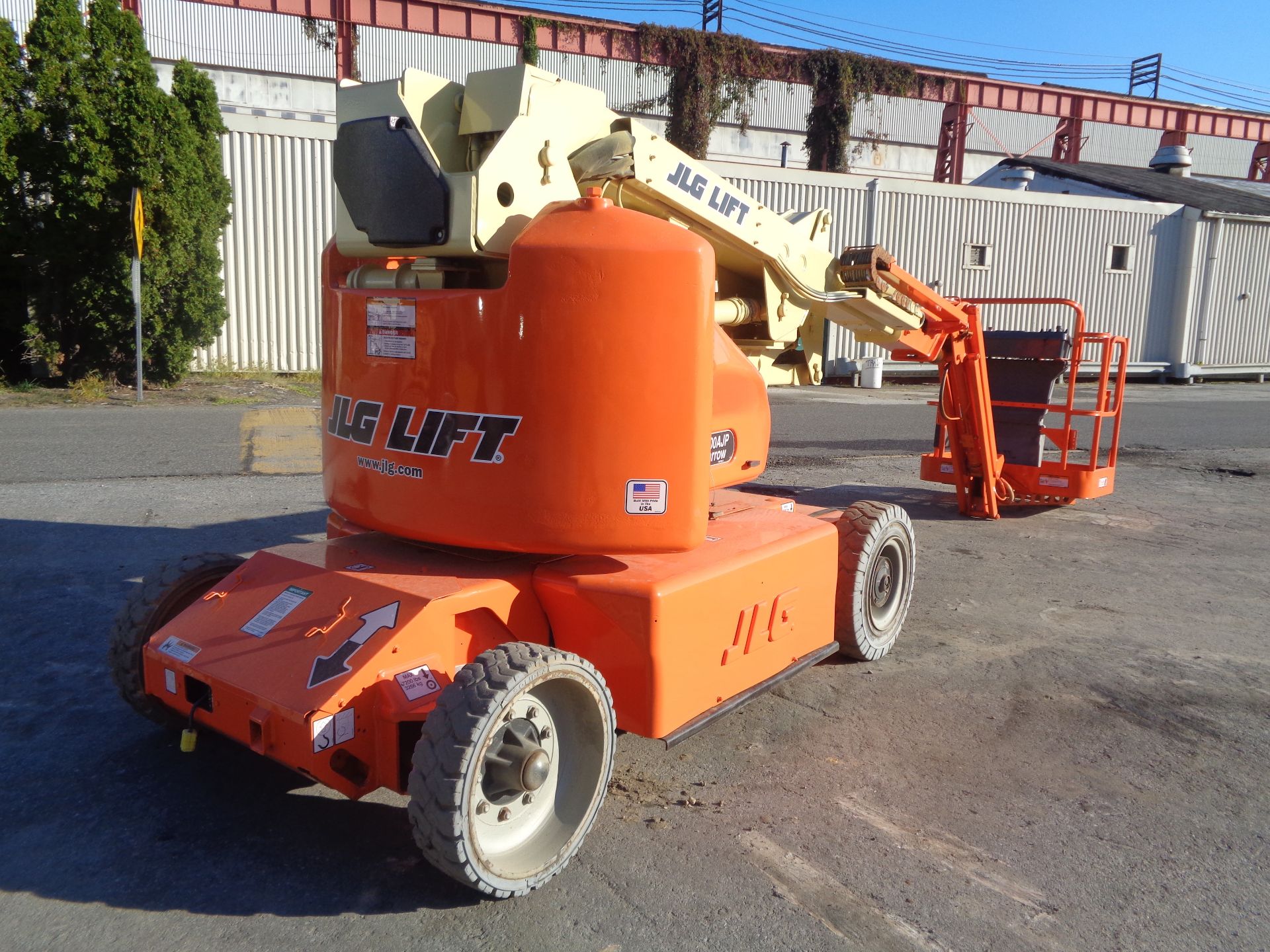 2011 JLG E400AJPN 40ft Electric Boom Lift - Image 7 of 24