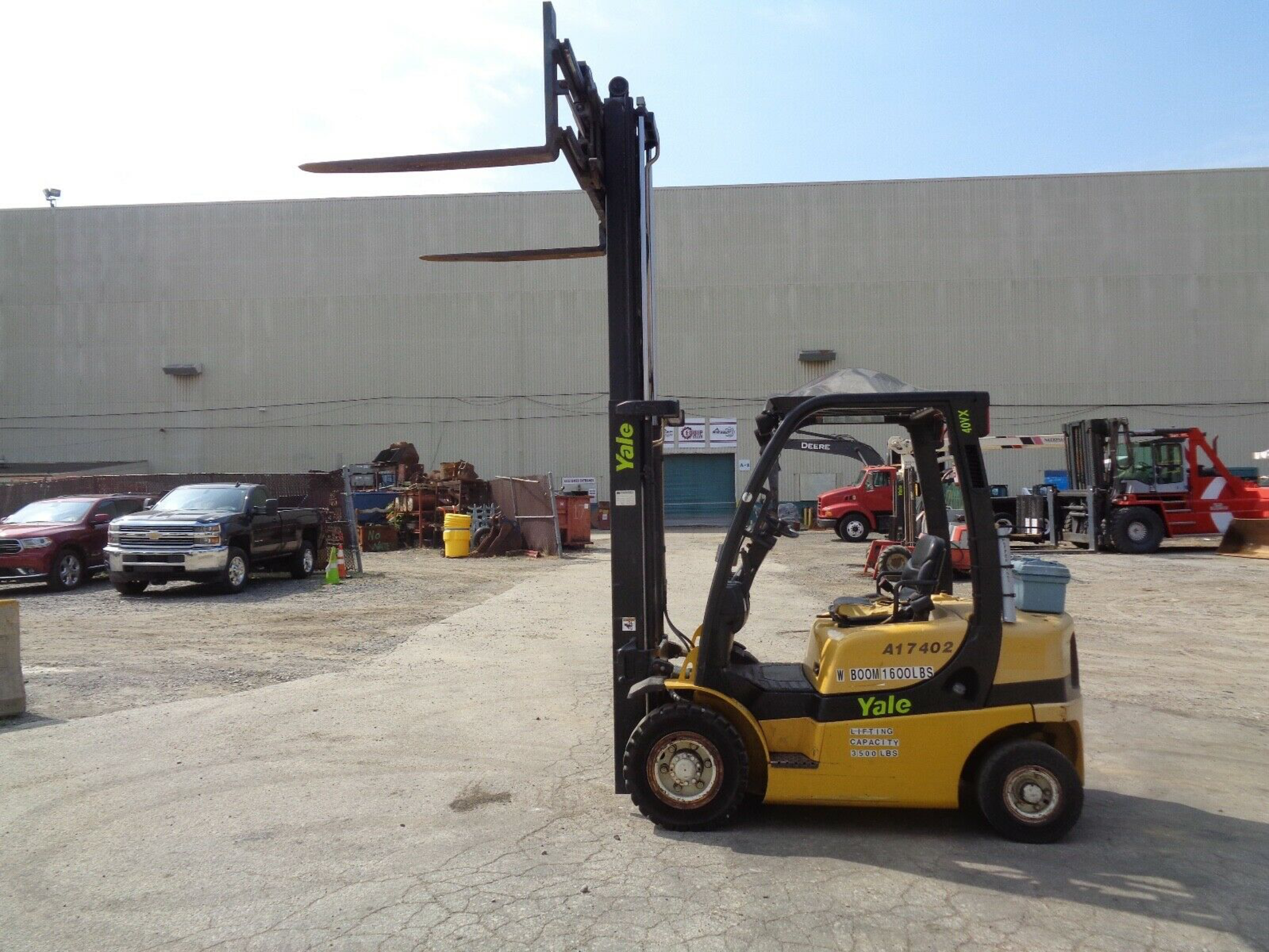 2005 Yale GP040V 4,000lb Forklift - Image 8 of 12