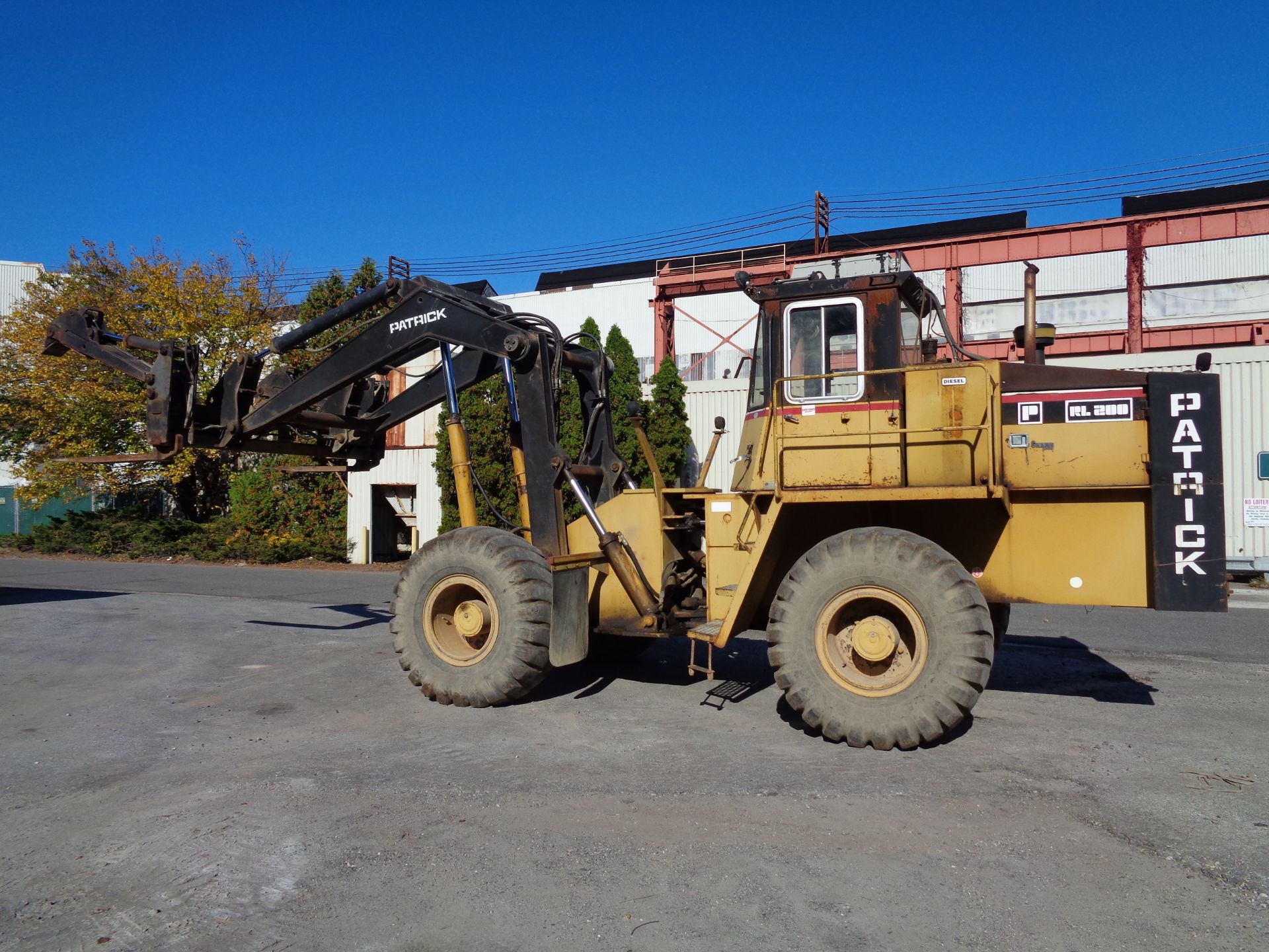 Patrick RL200 20,000lb Rough Terrain 4x4 Forklift - Image 5 of 21