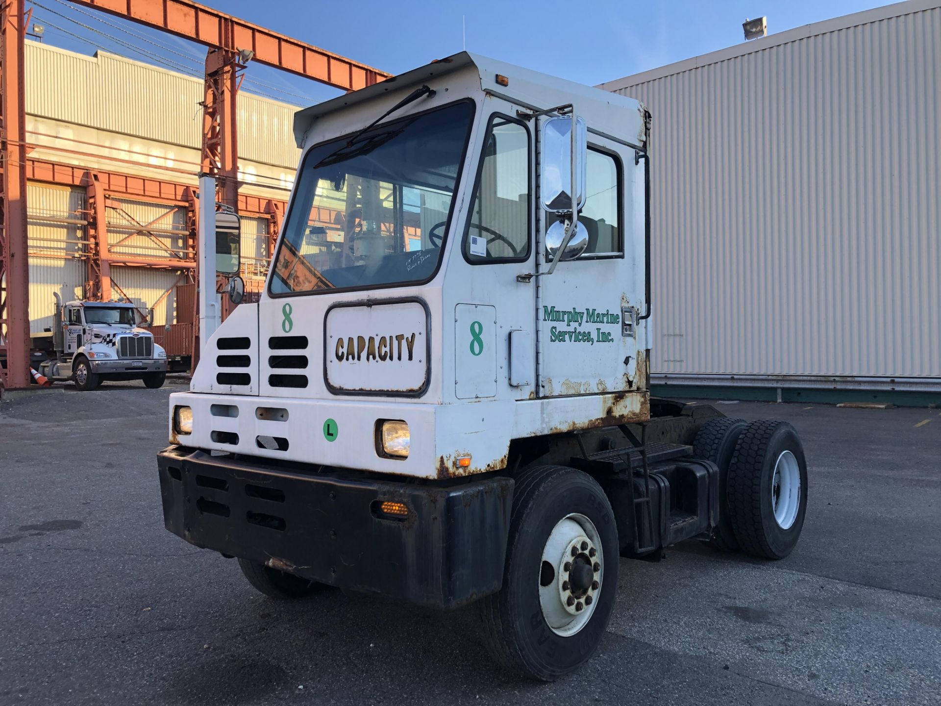 2002 Capacity TJ5000 Yard Jockey Truck Tractor - Image 3 of 6