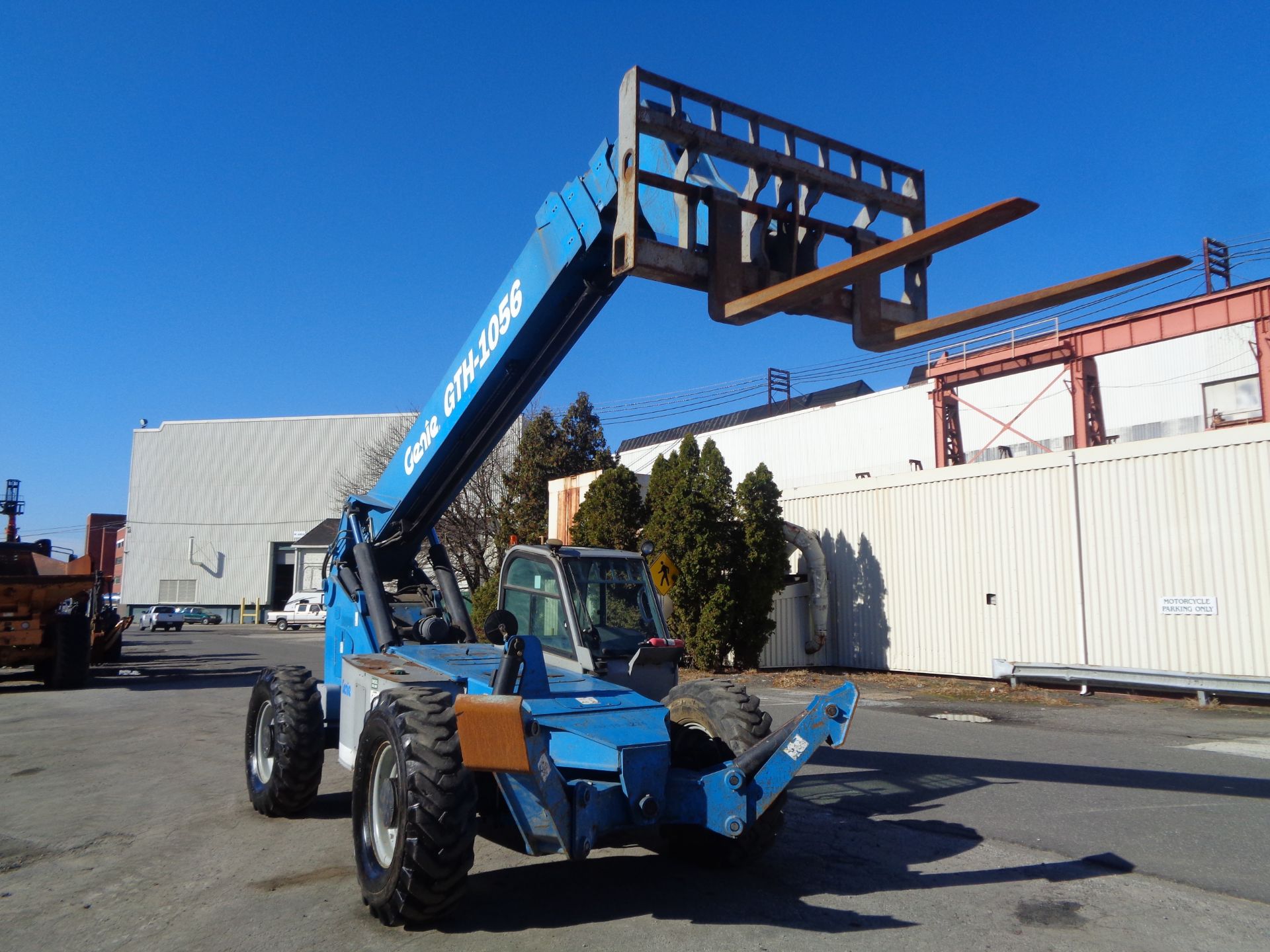 2011 Genie GTH1056 10,000lbs Telescopic Forklift - Image 6 of 19