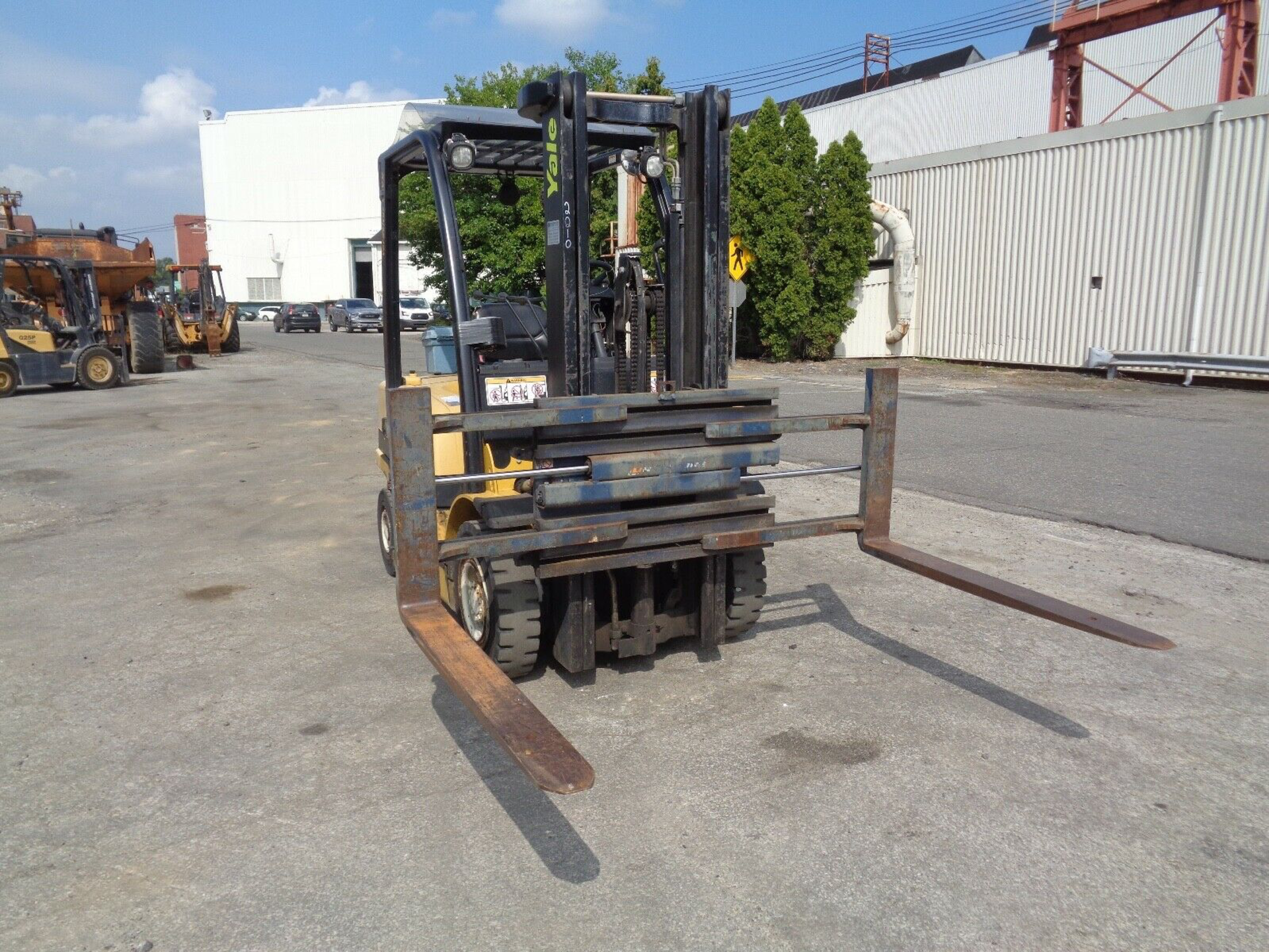 2005 Yale GP040V 4,000lb Forklift - Image 6 of 12