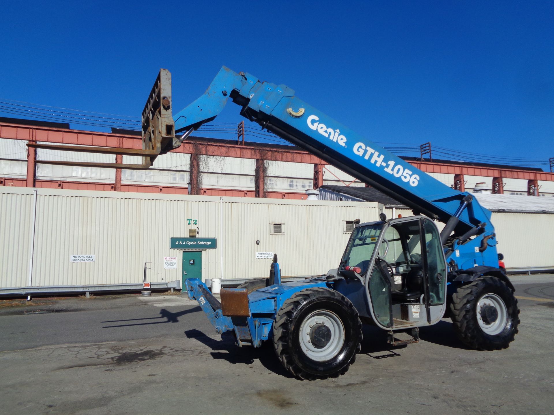 2011 Genie GTH1056 10,000lbs Telescopic Forklift - Image 8 of 19