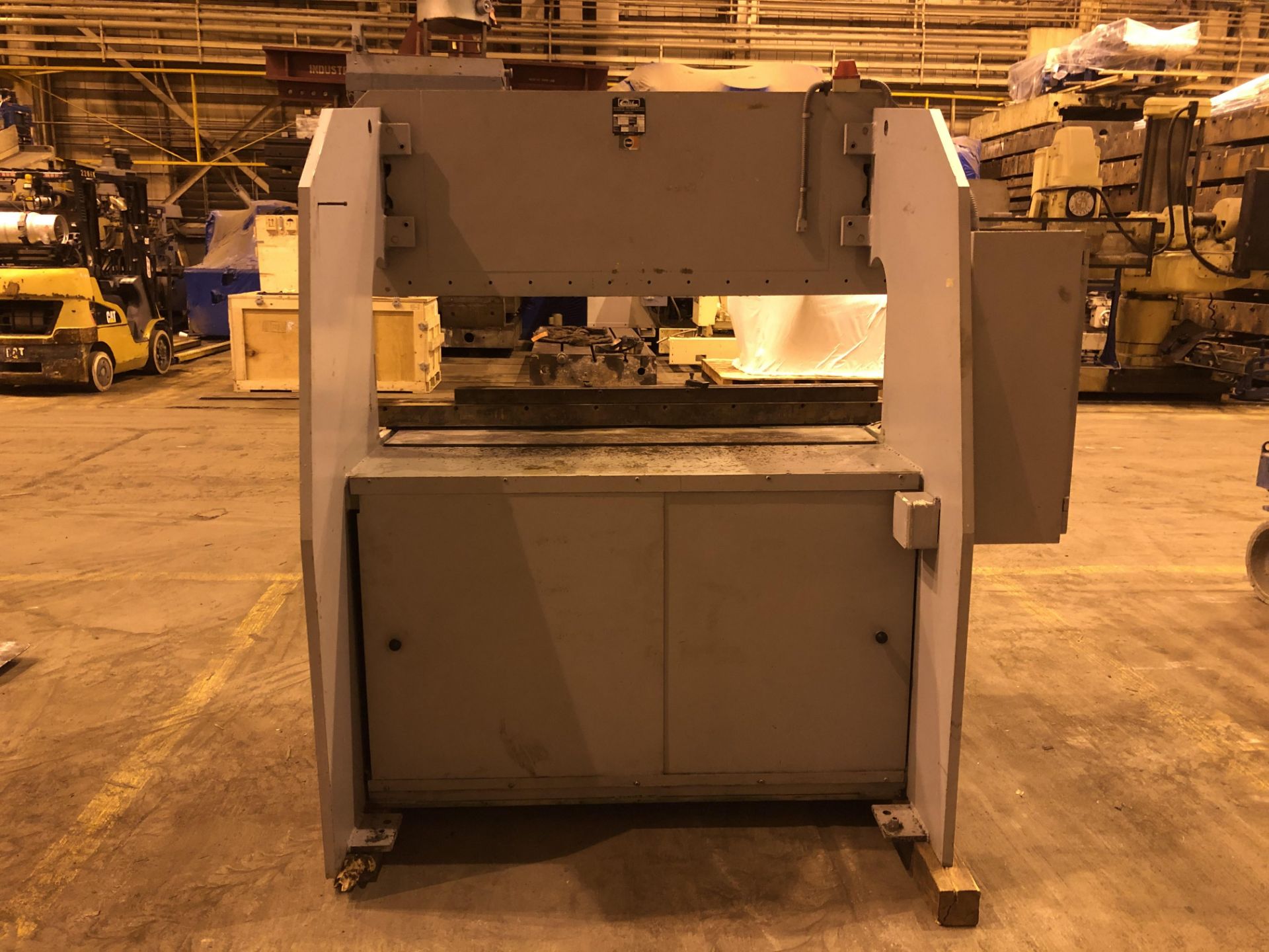 Guifil PE-30 33 Ton Press Brake - Image 7 of 14