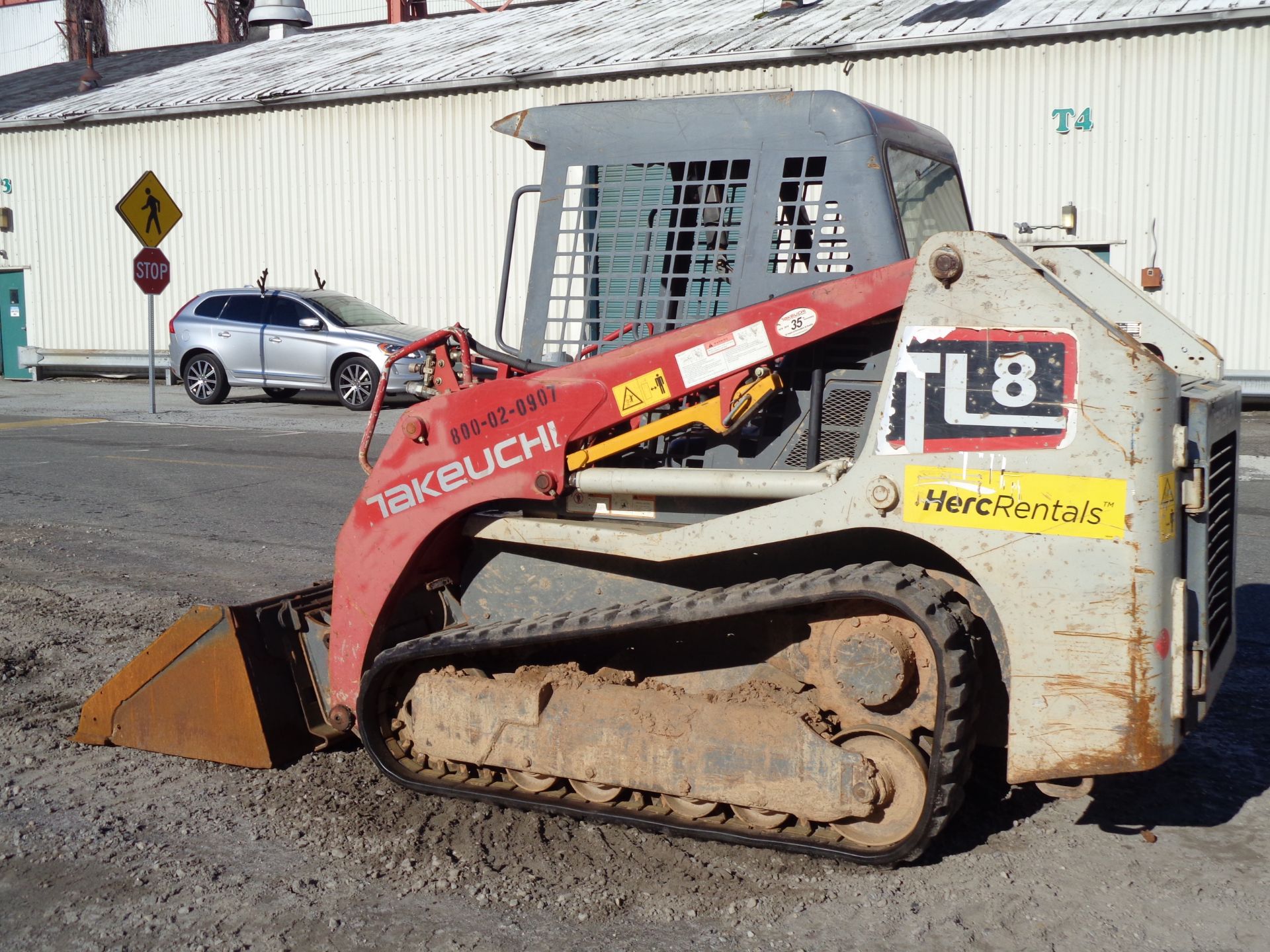 Takeuchi TL8 Skid Steer - Image 11 of 17