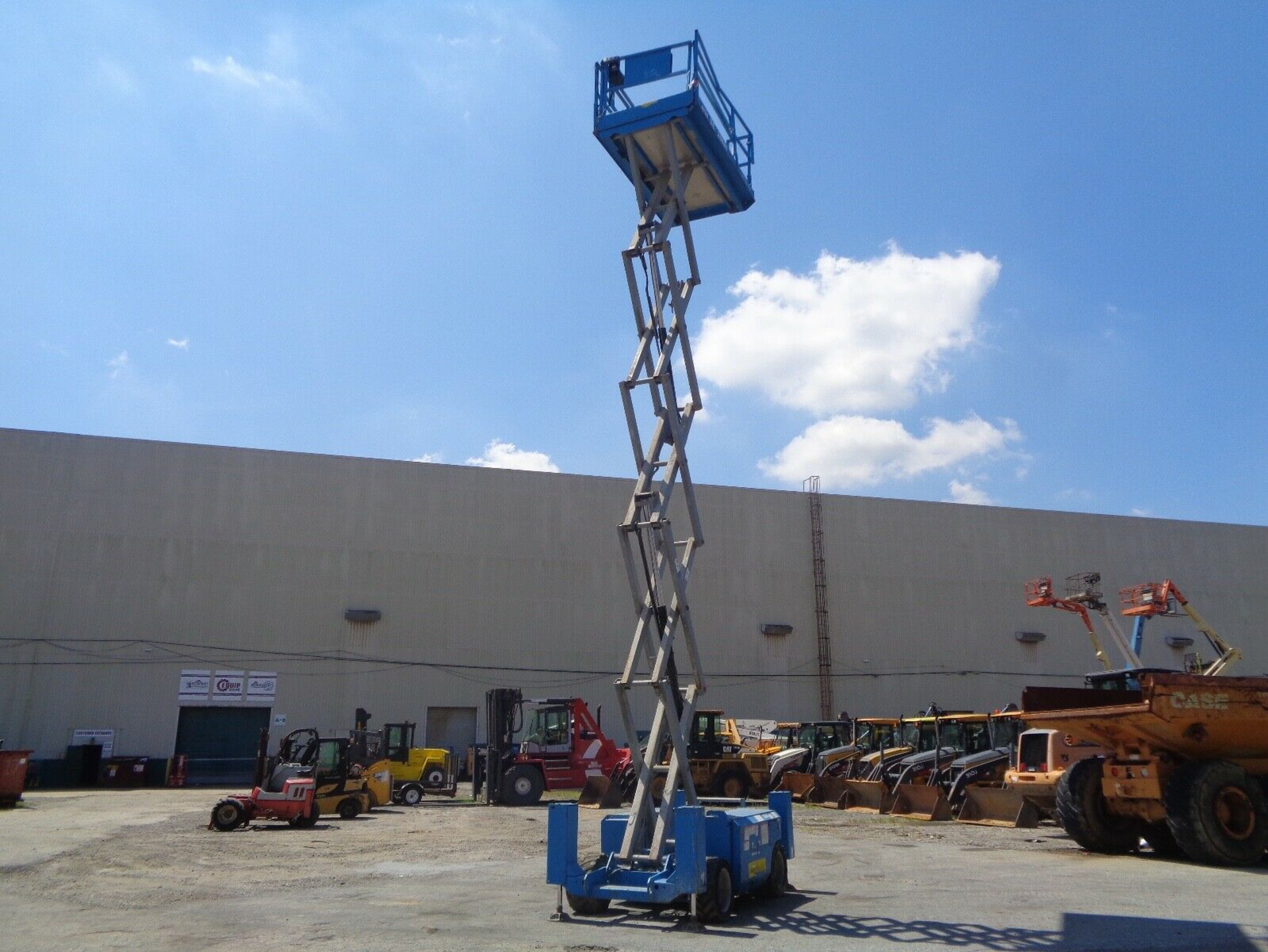 2011 Genie GS3268 Rough Terrain 32ft Scissor Lift - Image 9 of 11