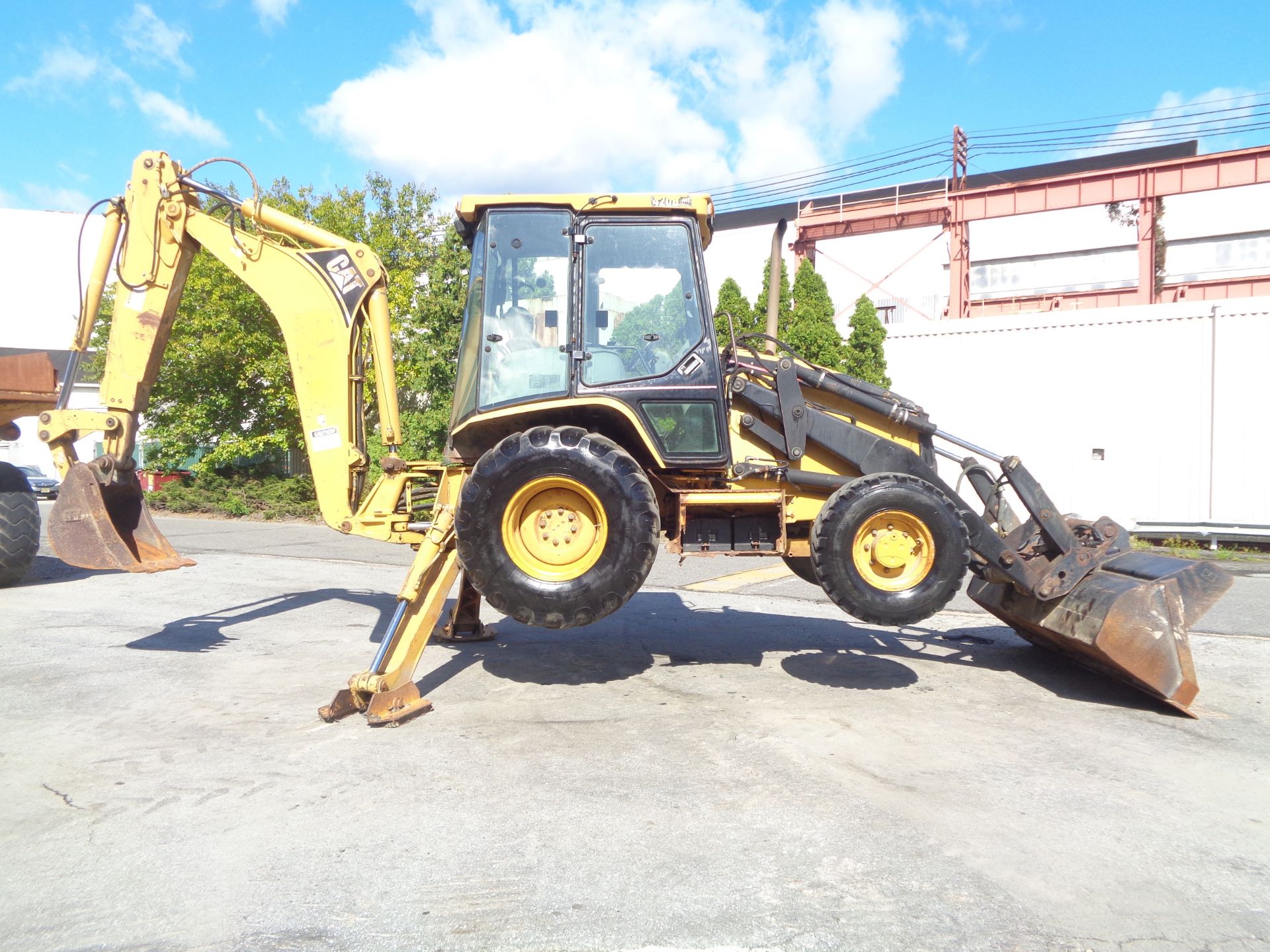 Caterpillar 420D Backhoe Loader - Image 13 of 26