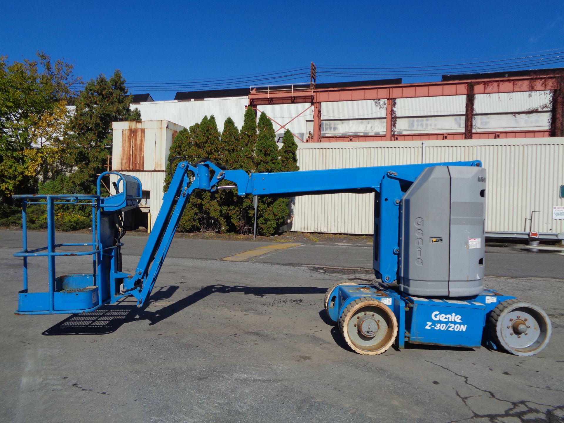 2011 Genie Z30/20N 30ft Boom Man Aerial Lift