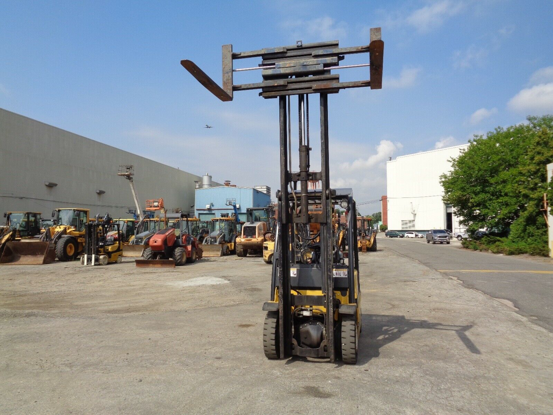 2005 Yale GP040V 4,000lb Forklift - Image 11 of 12