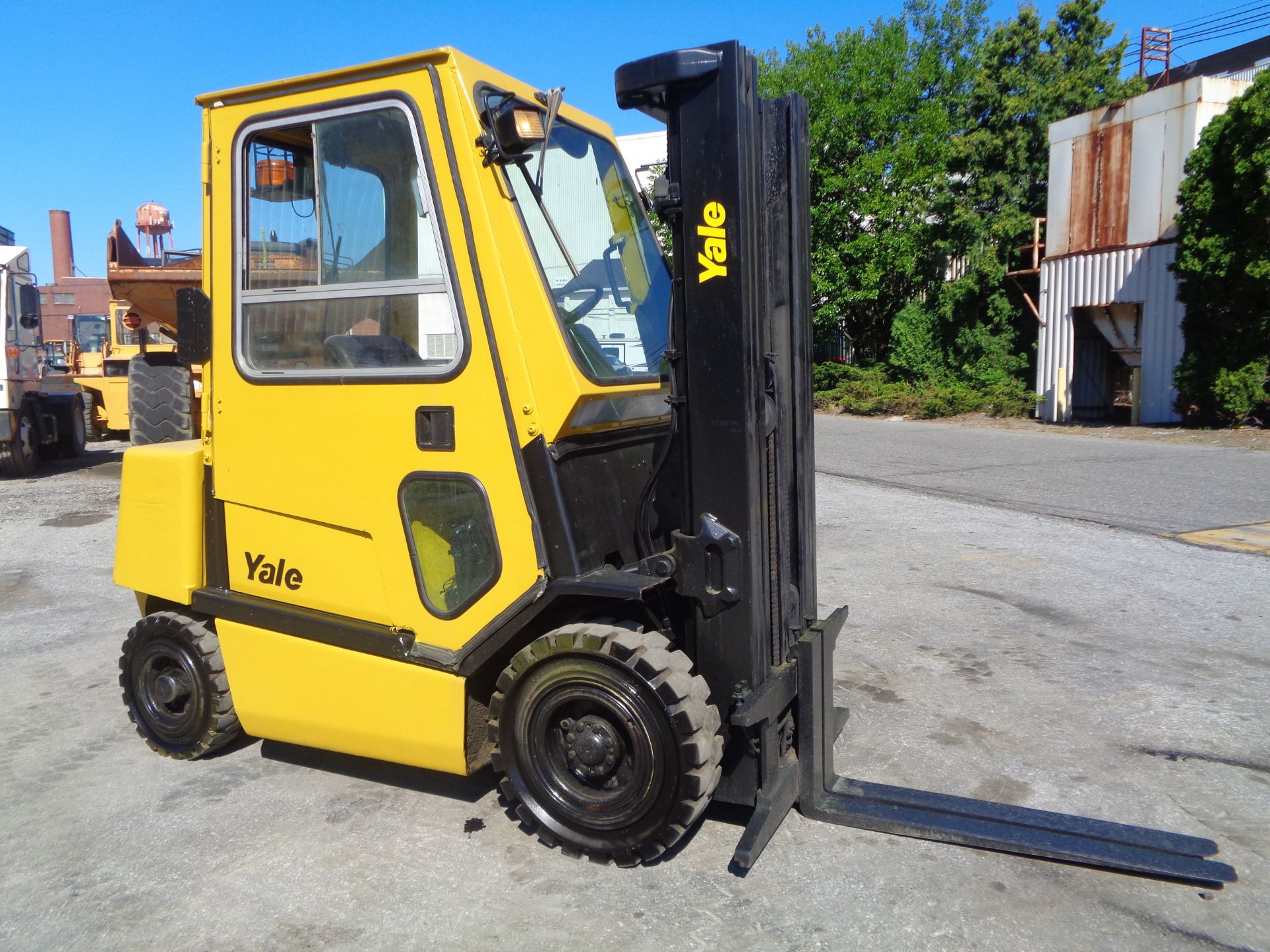 Yale GP050 5,000lb Forklift - Image 9 of 18