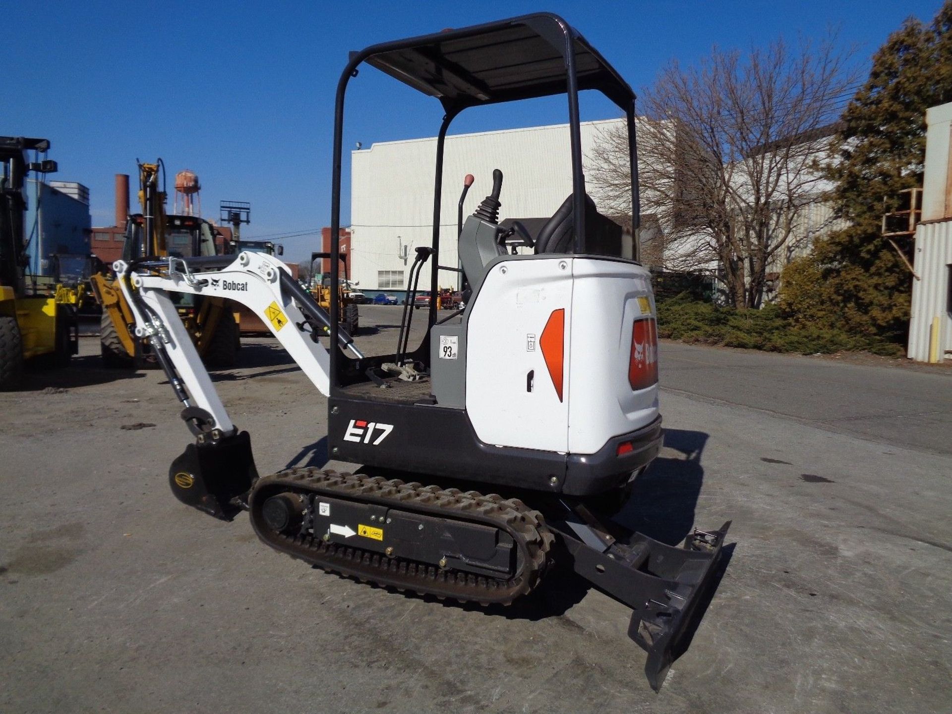 NEW Unused 2017 Bobcat E17 Mini Excavator - Image 2 of 11