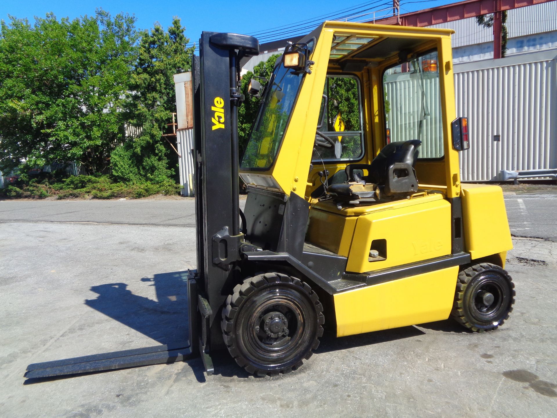 Yale GP050 5,000lb Forklift - Image 2 of 18