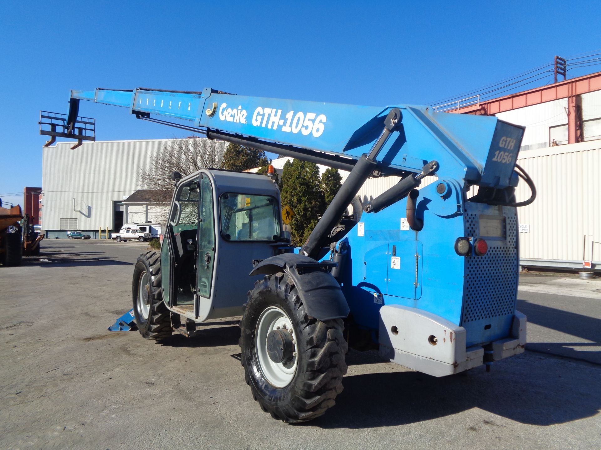 2011 Genie GTH1056 10,000lbs Telescopic Forklift - Image 17 of 19