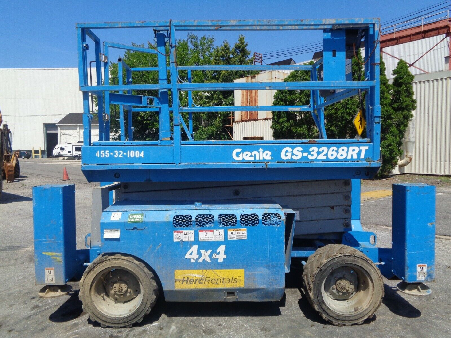 2011 Genie GS3268 Rough Terrain 32ft Scissor Lift