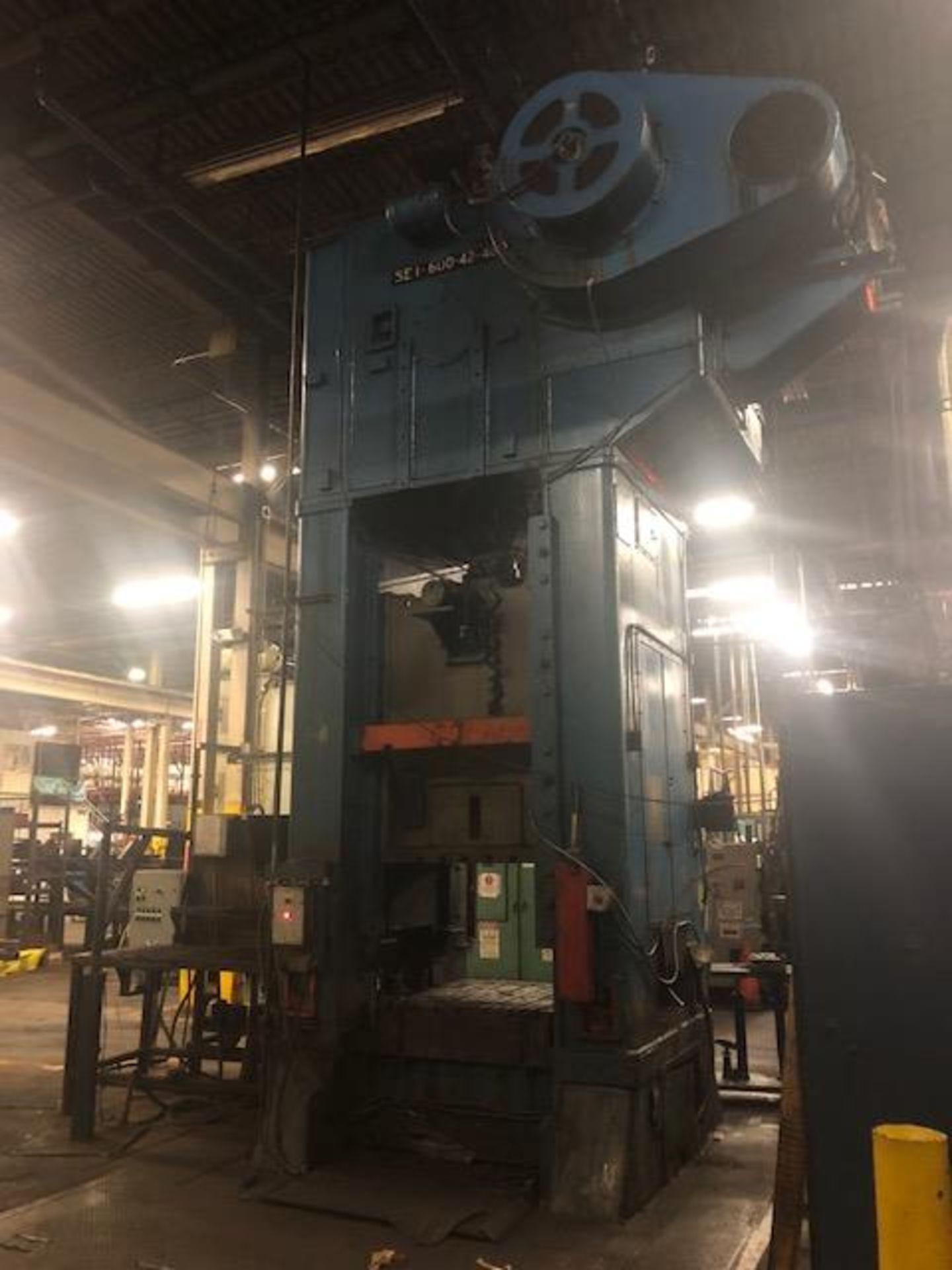 Niagara 600 Ton Press - Located Off Site in NJ - Image 9 of 16