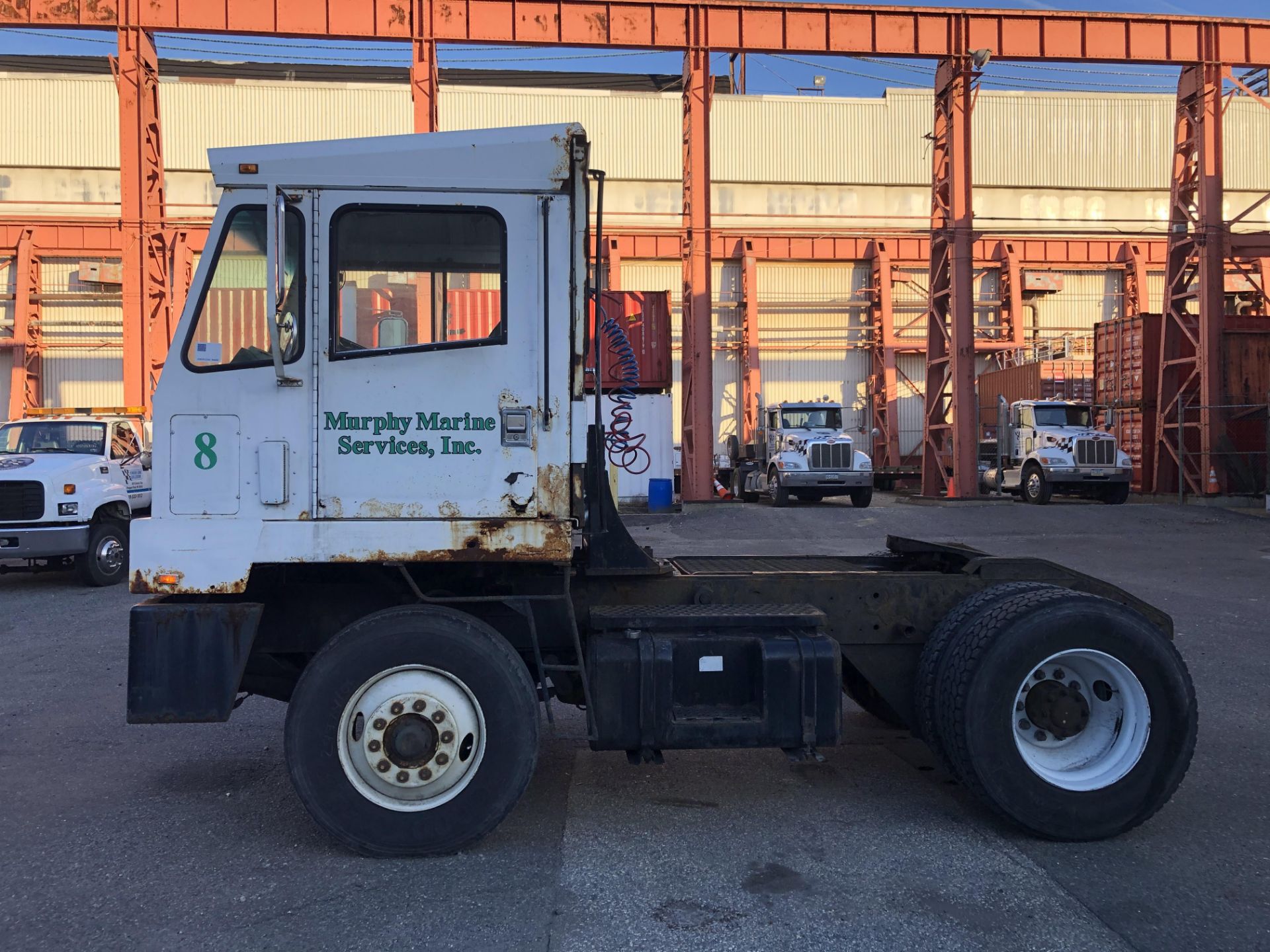 2002 Capacity TJ5000 Yard Jockey Truck Tractor