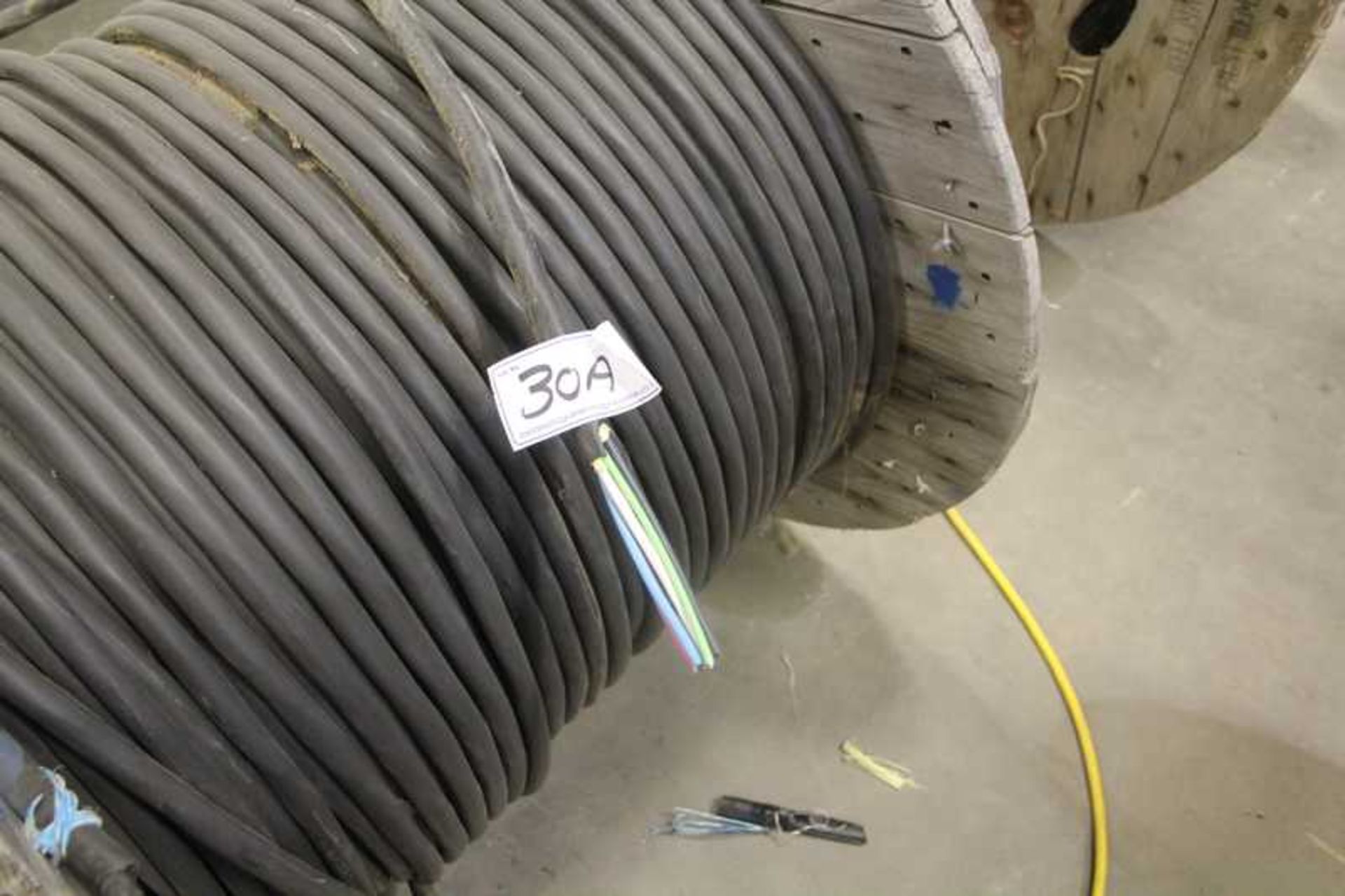 130M(427FT) TC4C-8AWG XLPE/PVC FT4 1000V