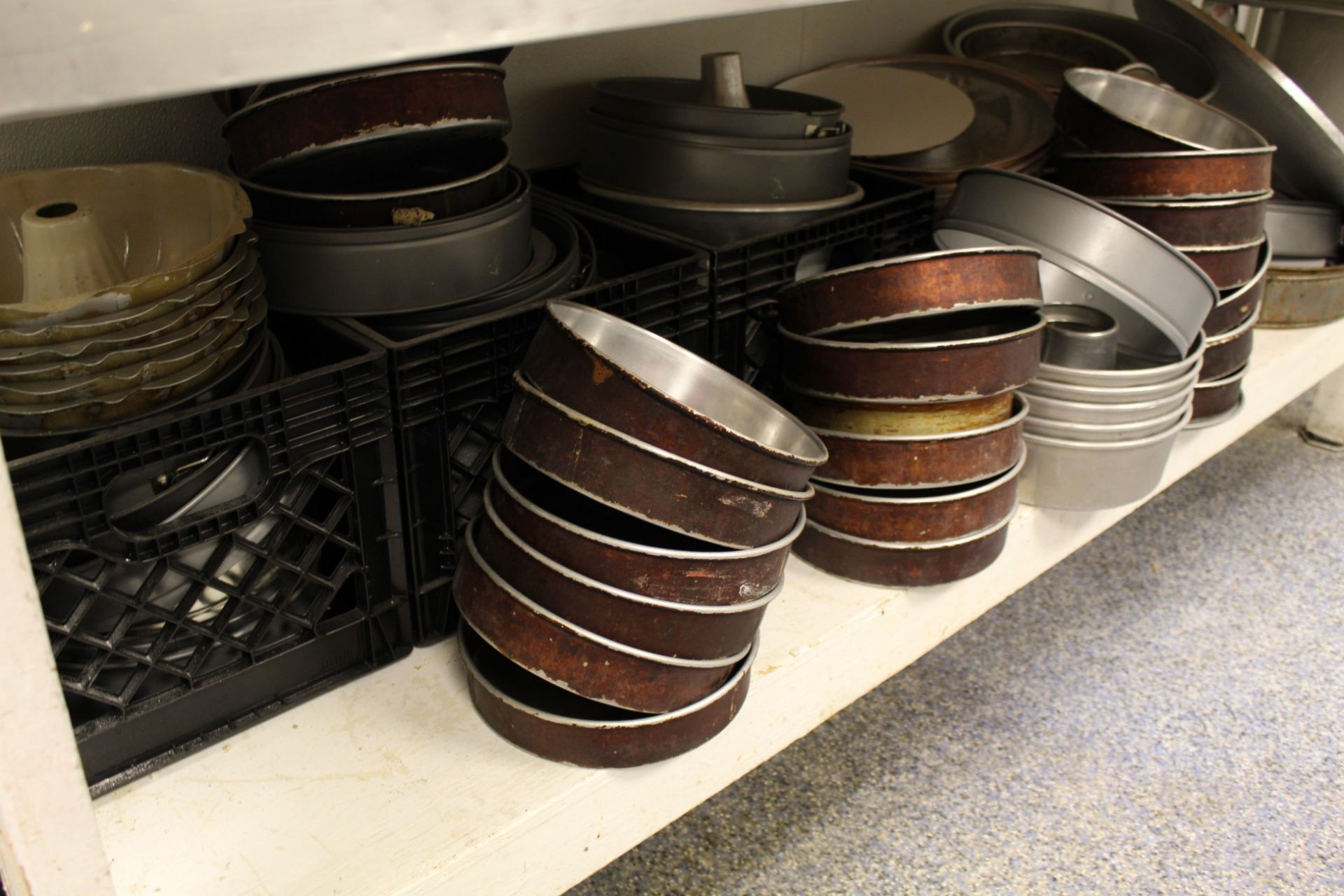 Cake Pans, Bundt Pans, Spring Pans, Etc