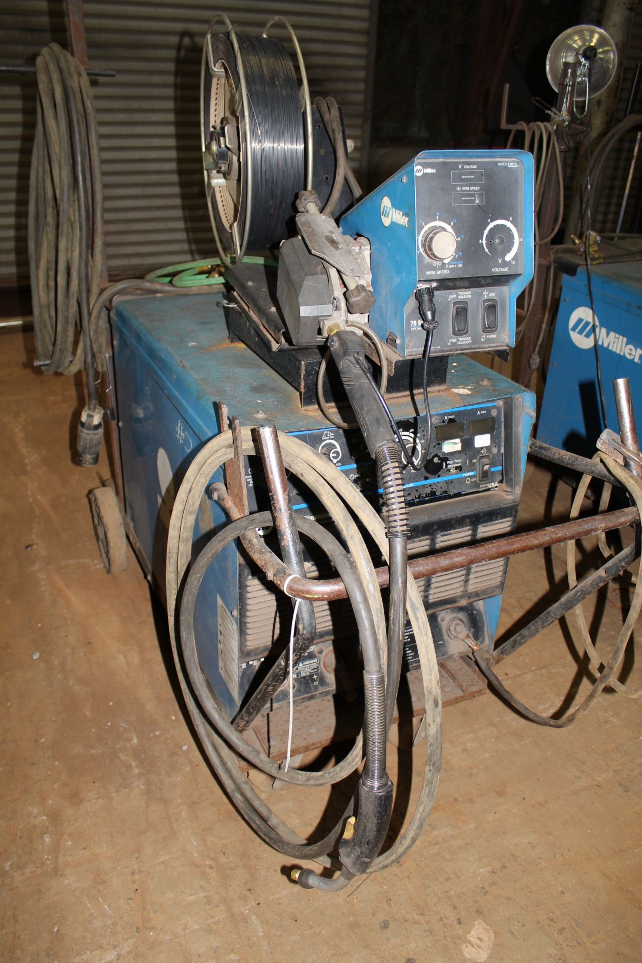 Miller Dimension 452 Welder w/ Miller 70 Series Wire Feed s/n KJ209487