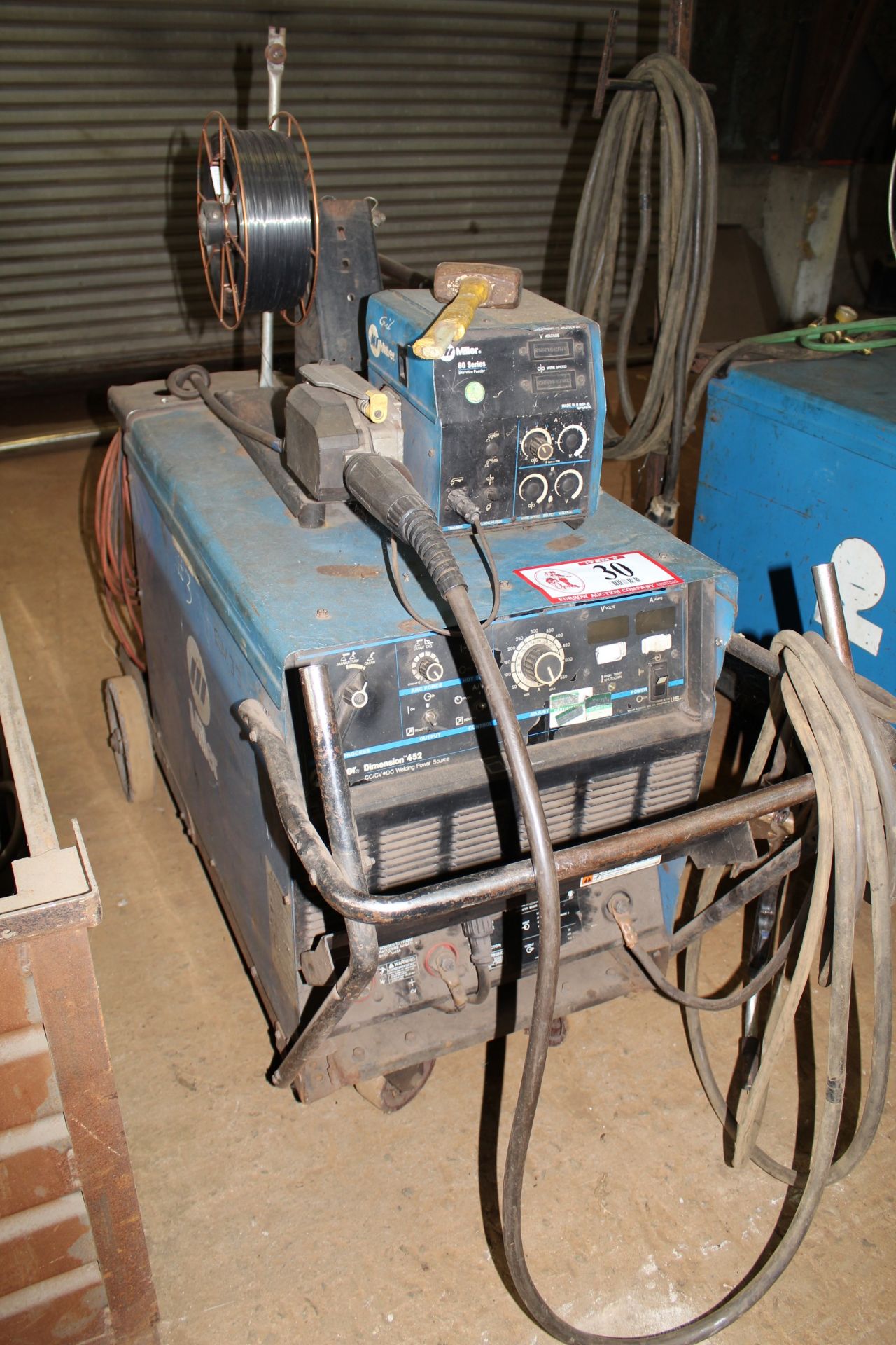 Miller Dimension 452 Welder w/ Miller 60 Series Wire Feed s/n KH392329