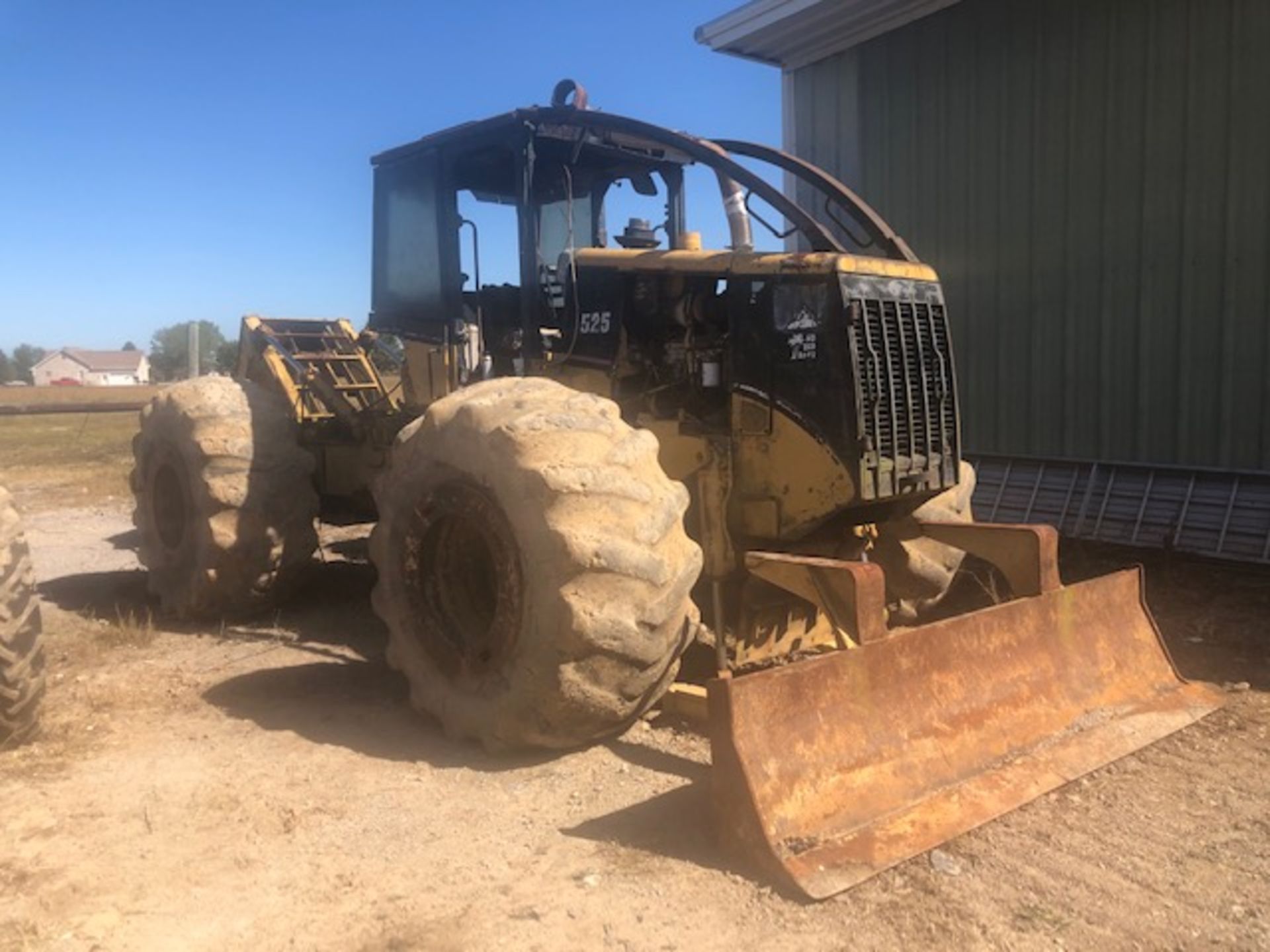 Cat 525 Log Skidder s/n 1DN01610