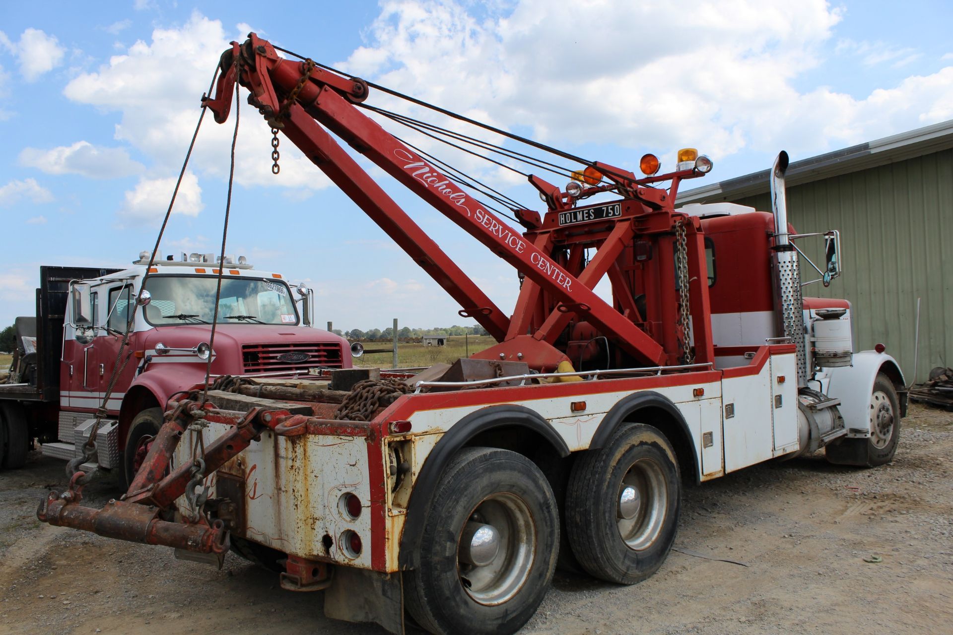 1974 Peterbilt Wrecker w/ Alms 750 Wrecker Bed w/ 350 Cummins, 8-Speed D-Production Trans. - Image 2 of 4