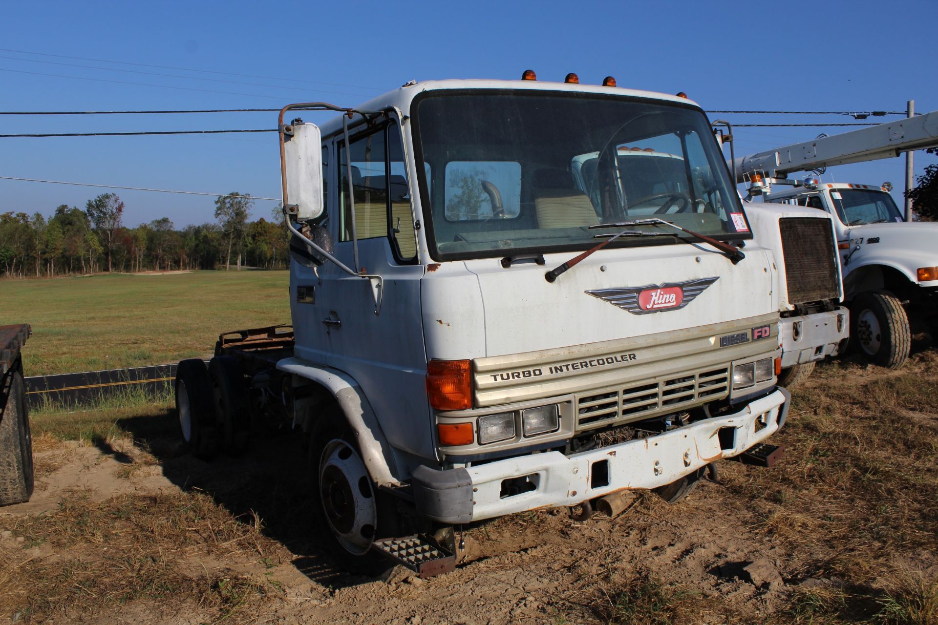 1992 Hino Cab & Chassis w/ Hino Diesel, 6-Speed Trans., ODO 258,797- Parts Truck - Image 2 of 2