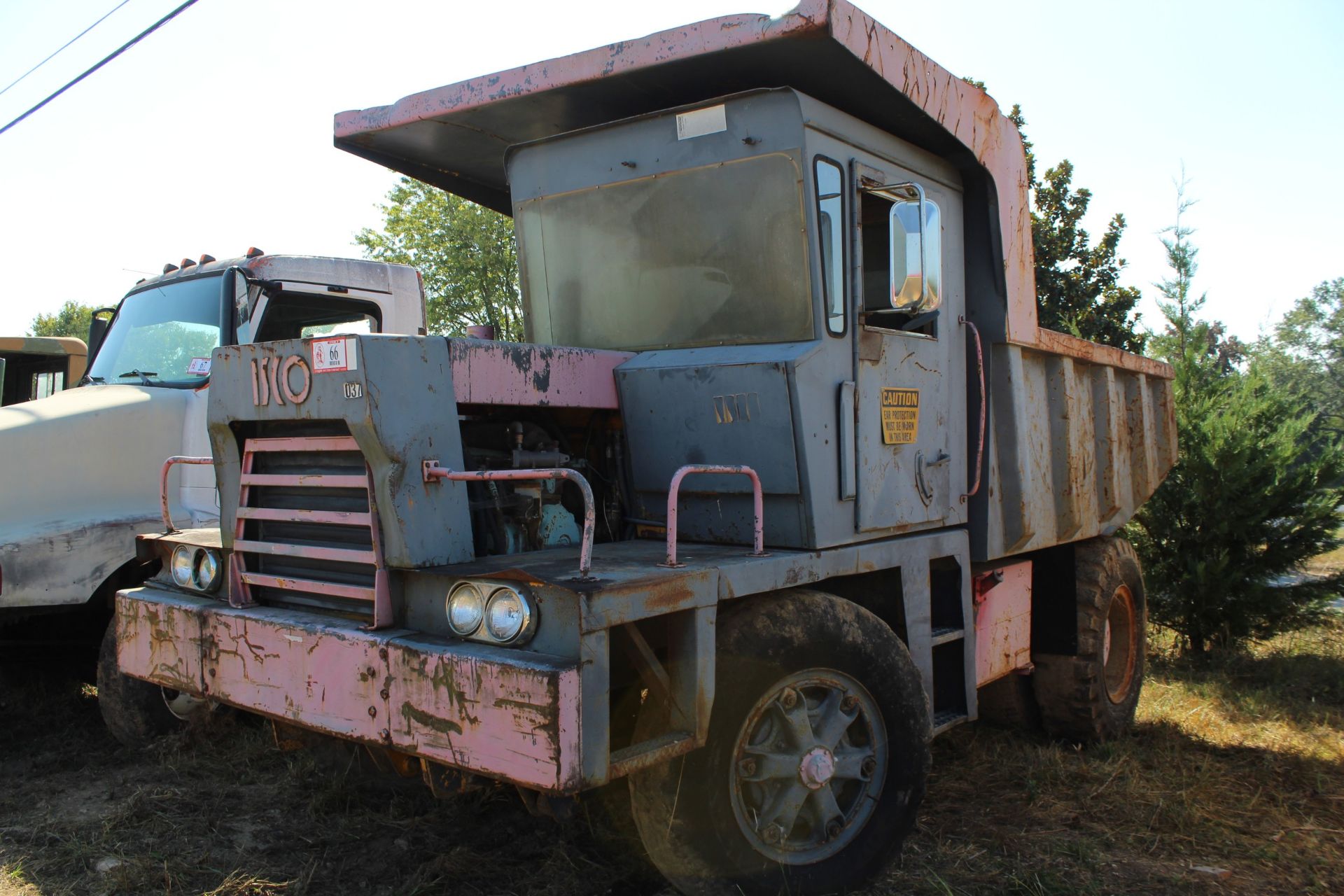 ISCL Off Road Dump Truck, Detroit Diesel w/ Fuller Road Ranger RTO 613 Transmission, No Title