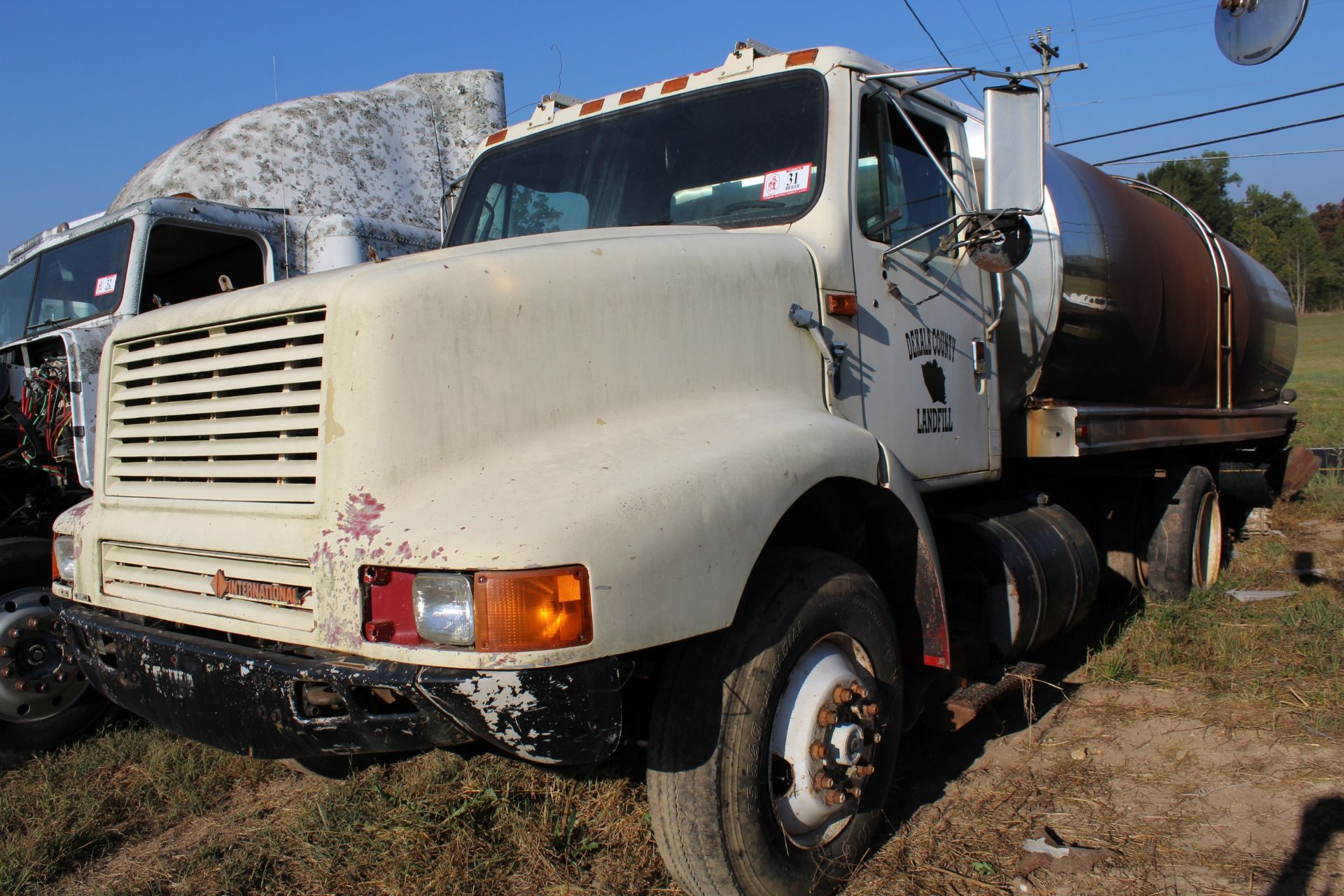 1990 International 8200 Water Tanker, Tri-Axle, Cummins 350 Big Cam, 9-Speed Trans.,Parts Truck