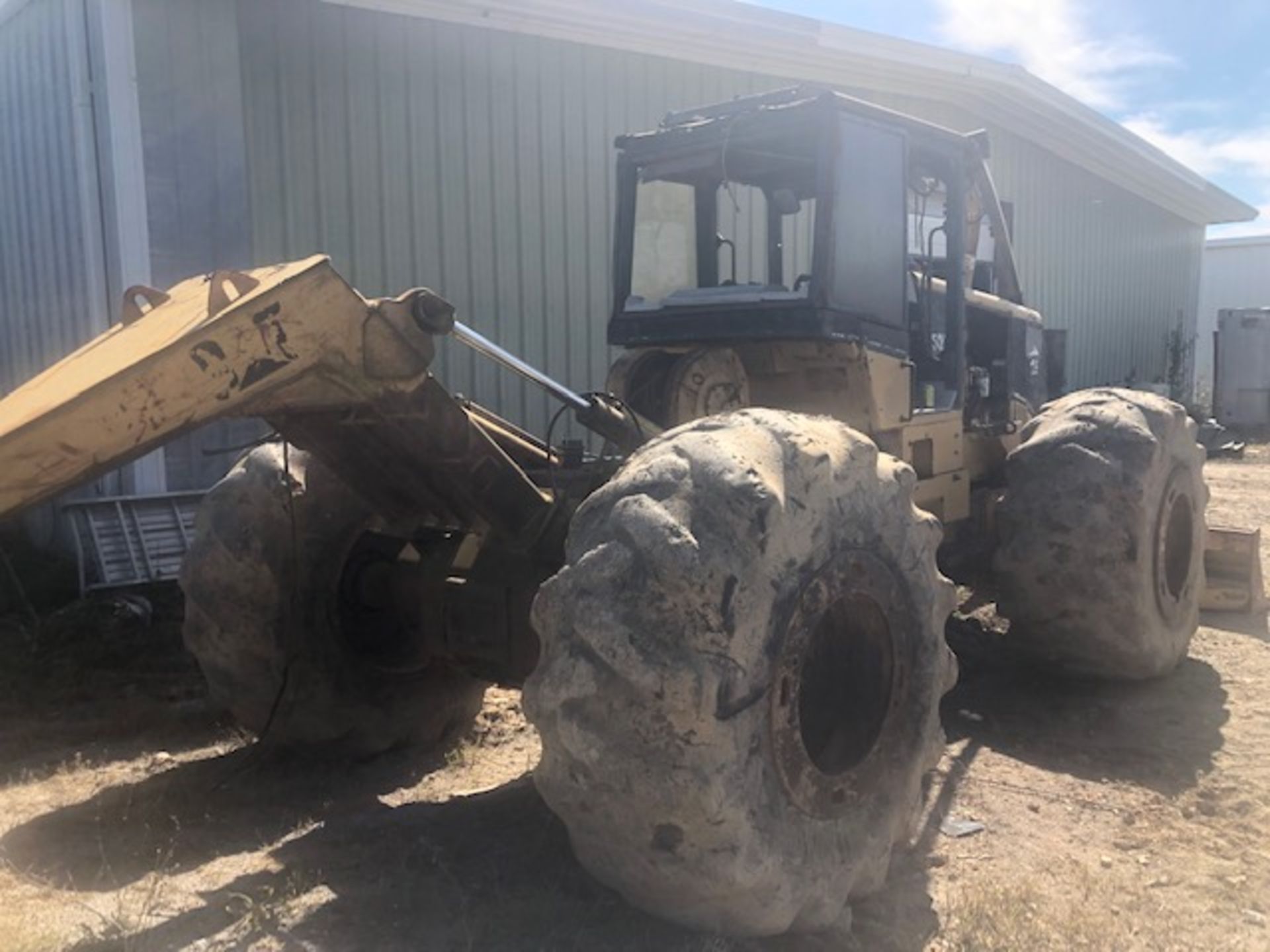 Cat 525 Log Skidder s/n 1DN01610 - Image 2 of 3