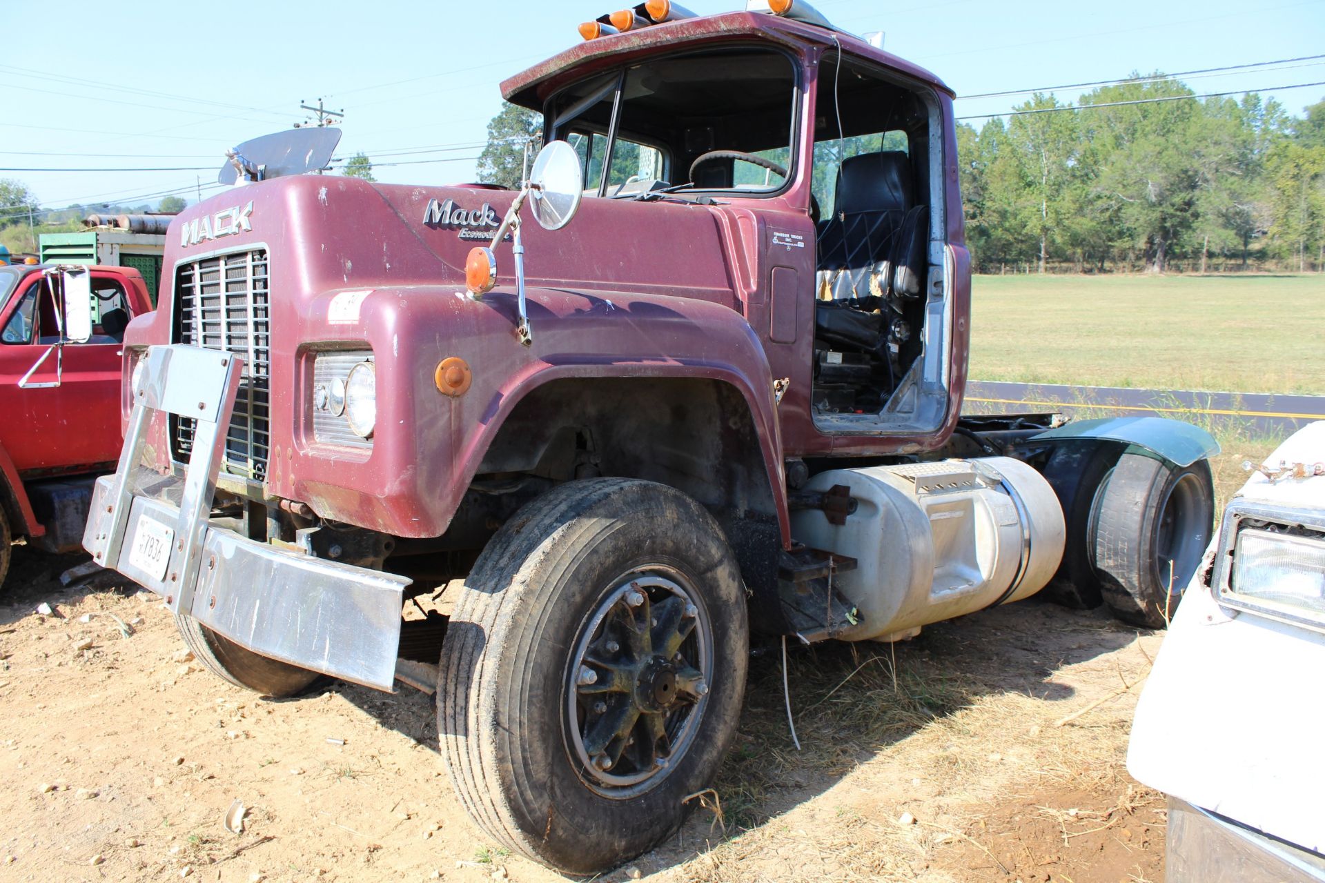 1990 Mack Dump Truck, No Rear Ends, Includes Drop Axle, Mack Diesel, HP Trans- Parts Truck