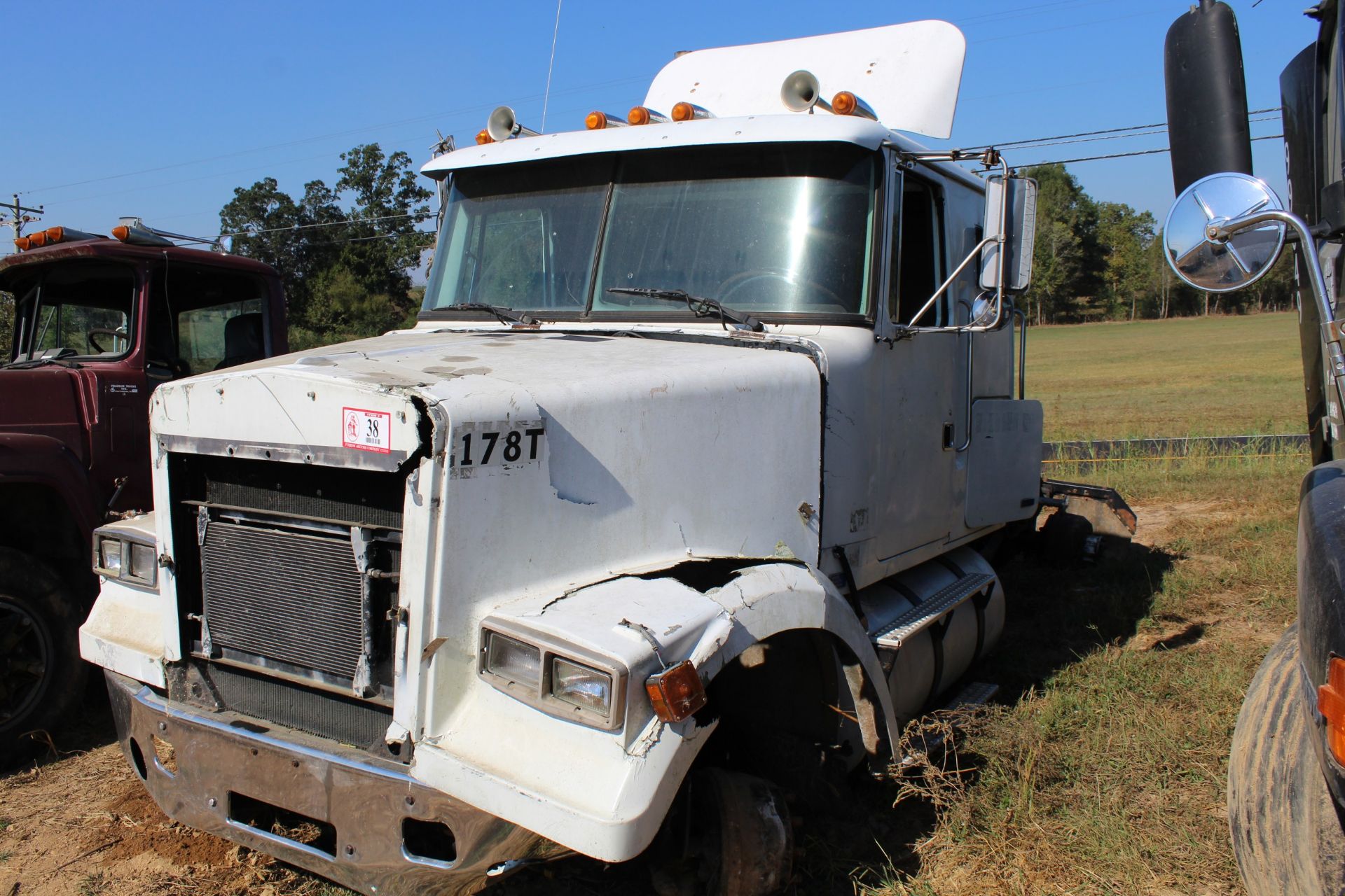 Volvo Day Cab Road Tractor, M11 Cummins, 10-Speed Trans., Only Includes (1) Rear End -Parts Truck