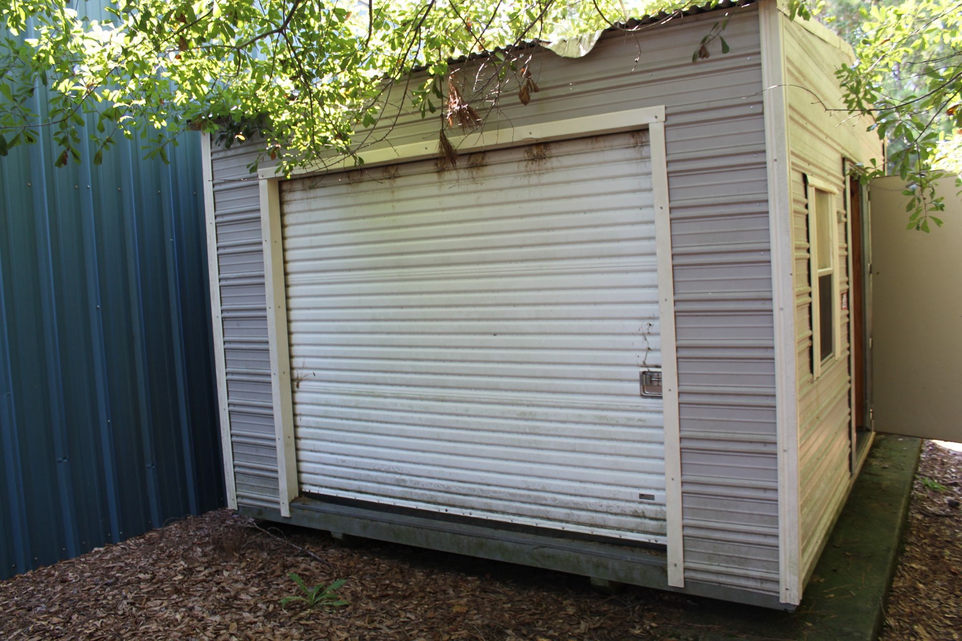 Thrifty Metal Sided 10 x 16 Storage Building w/ Contents, (6) Chairs, Fan, (3) Electric Heaters, (2) - Image 3 of 5